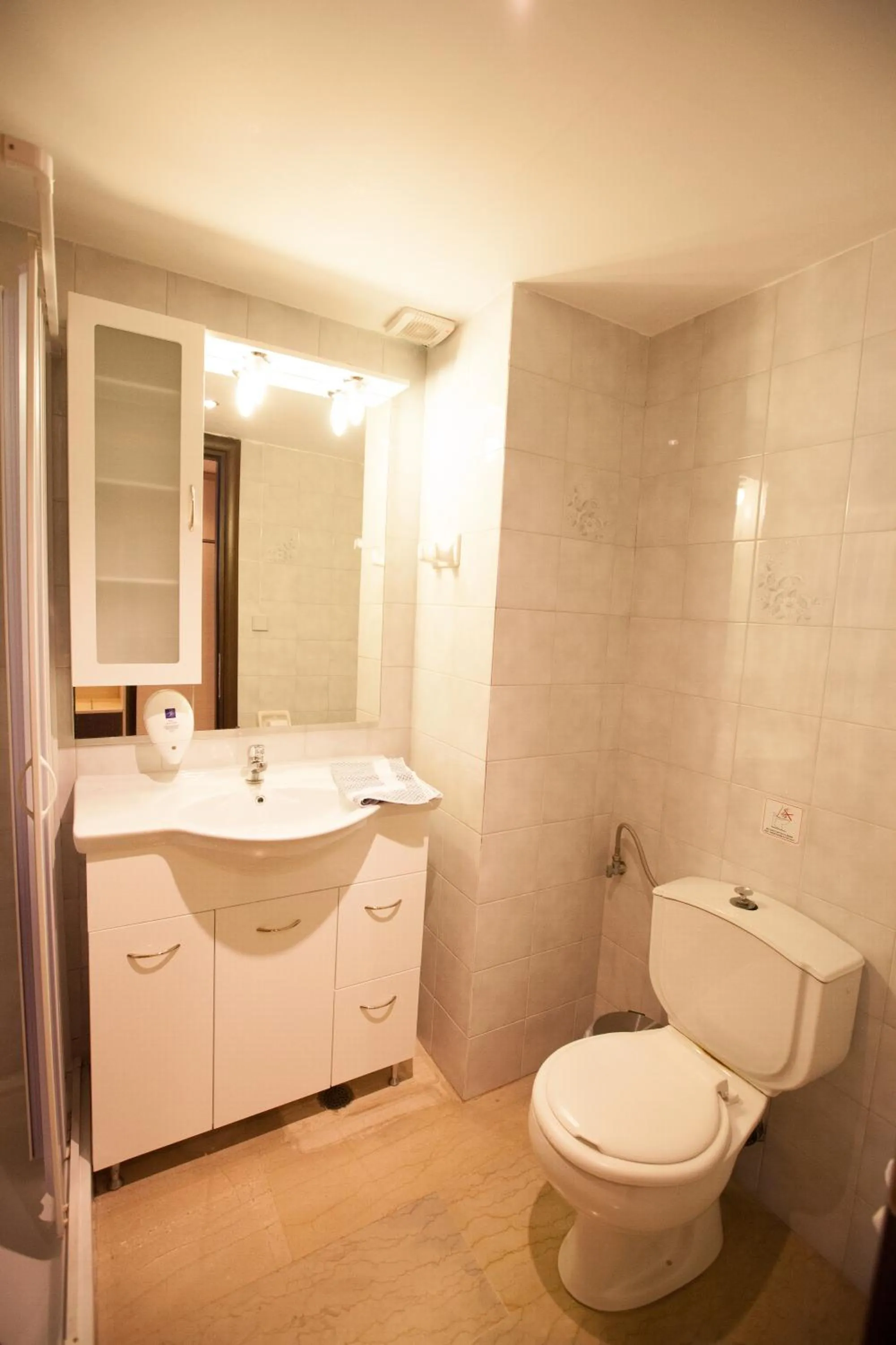 Bathroom in Hotel Kanali