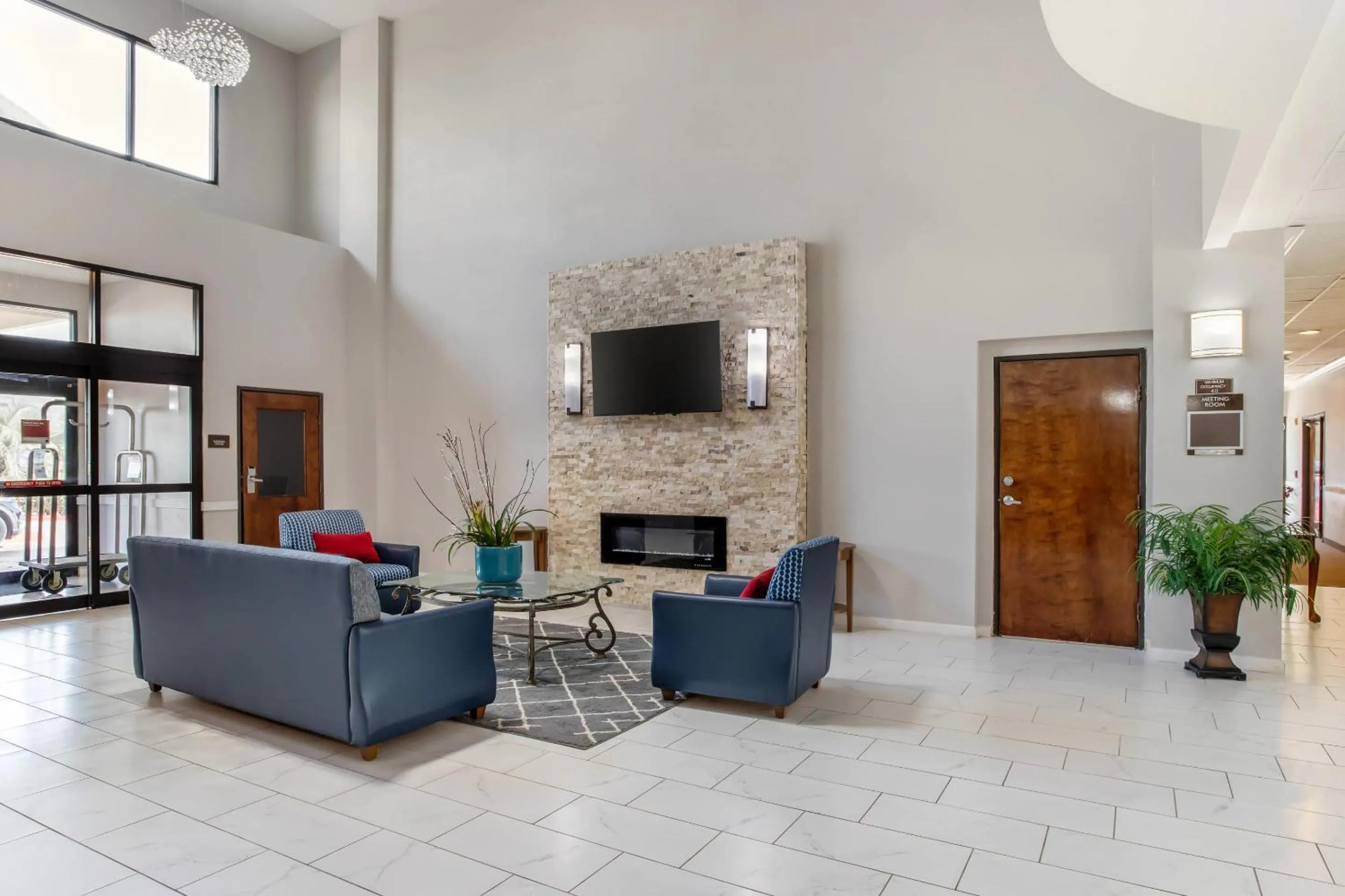 Lobby or reception in Comfort Suites Bush Intercontinental Airport