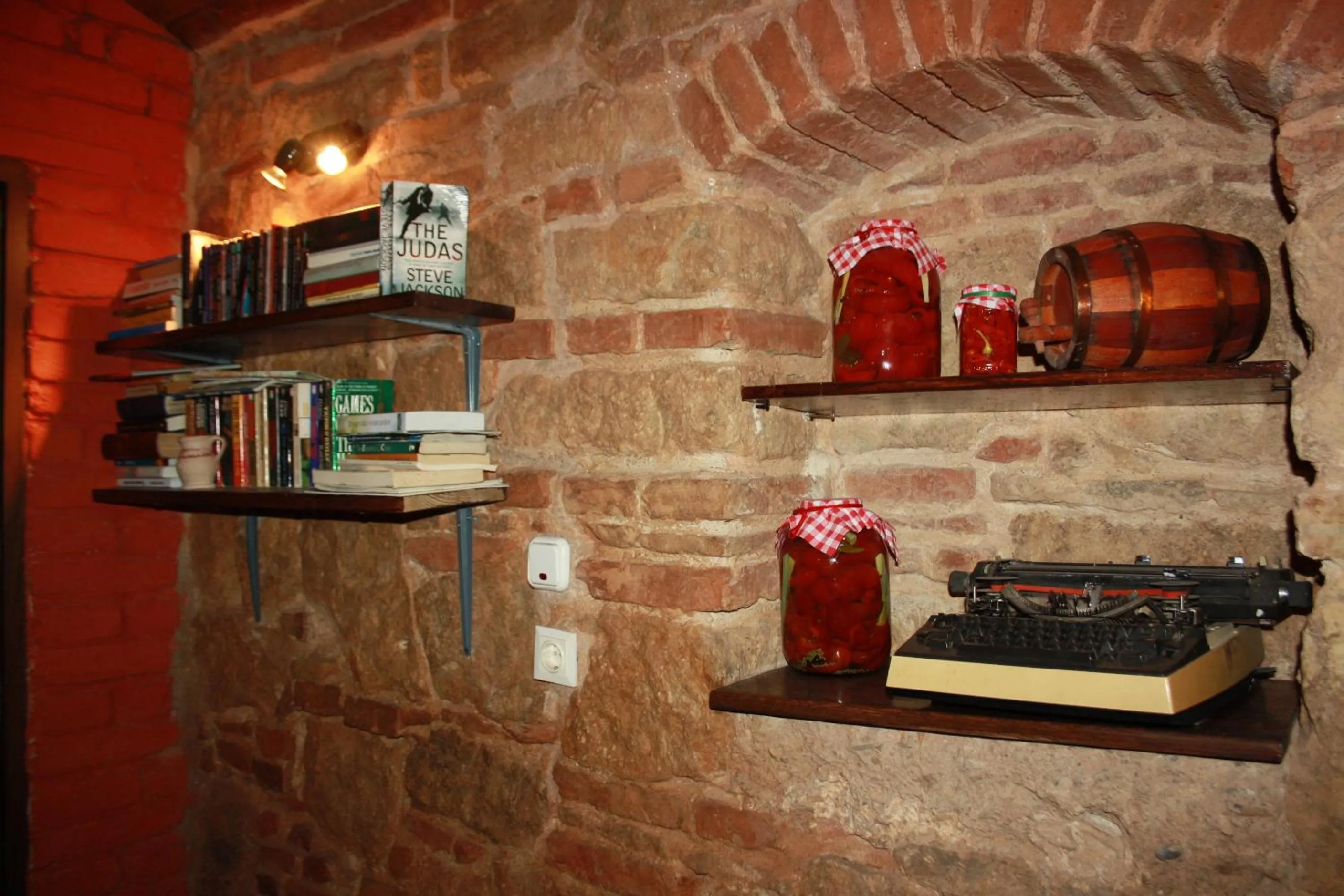 Food and drinks in Retro Hostel