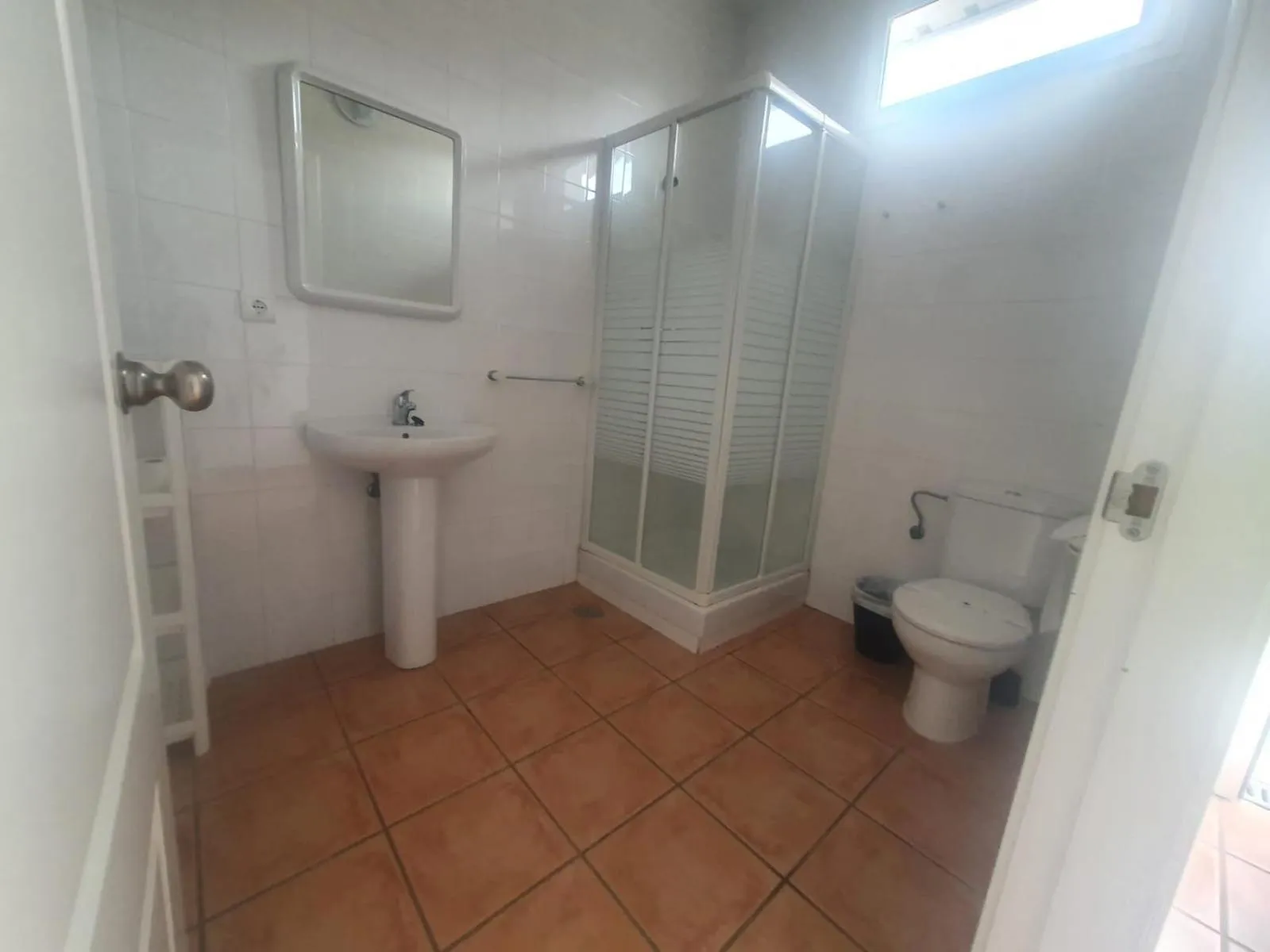 Shower in Hostal Ayamonte Los Mellizos