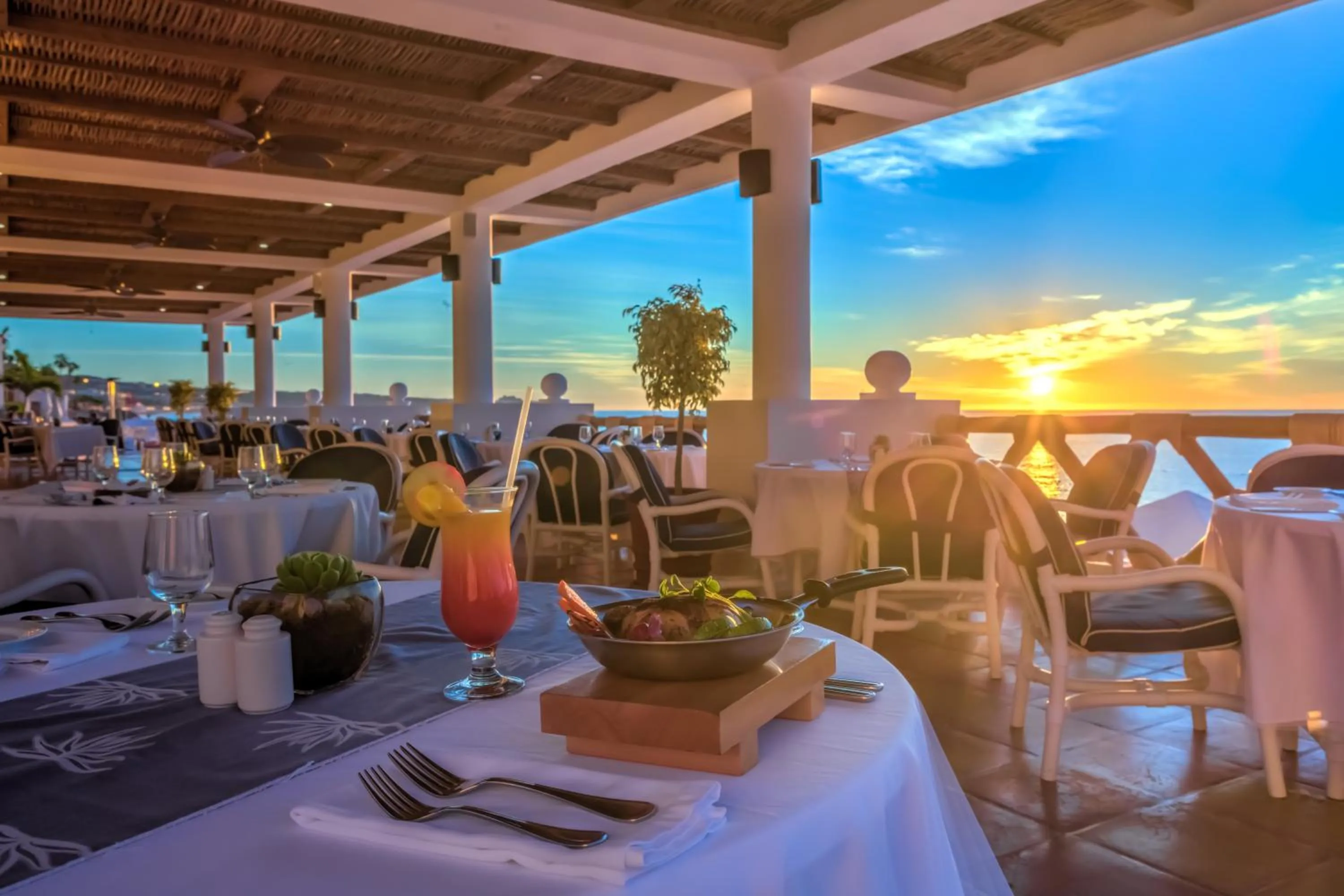 Restaurant/places to eat in Pueblo Bonito Los Cabos Blanco Beach Resort - All Inclusive