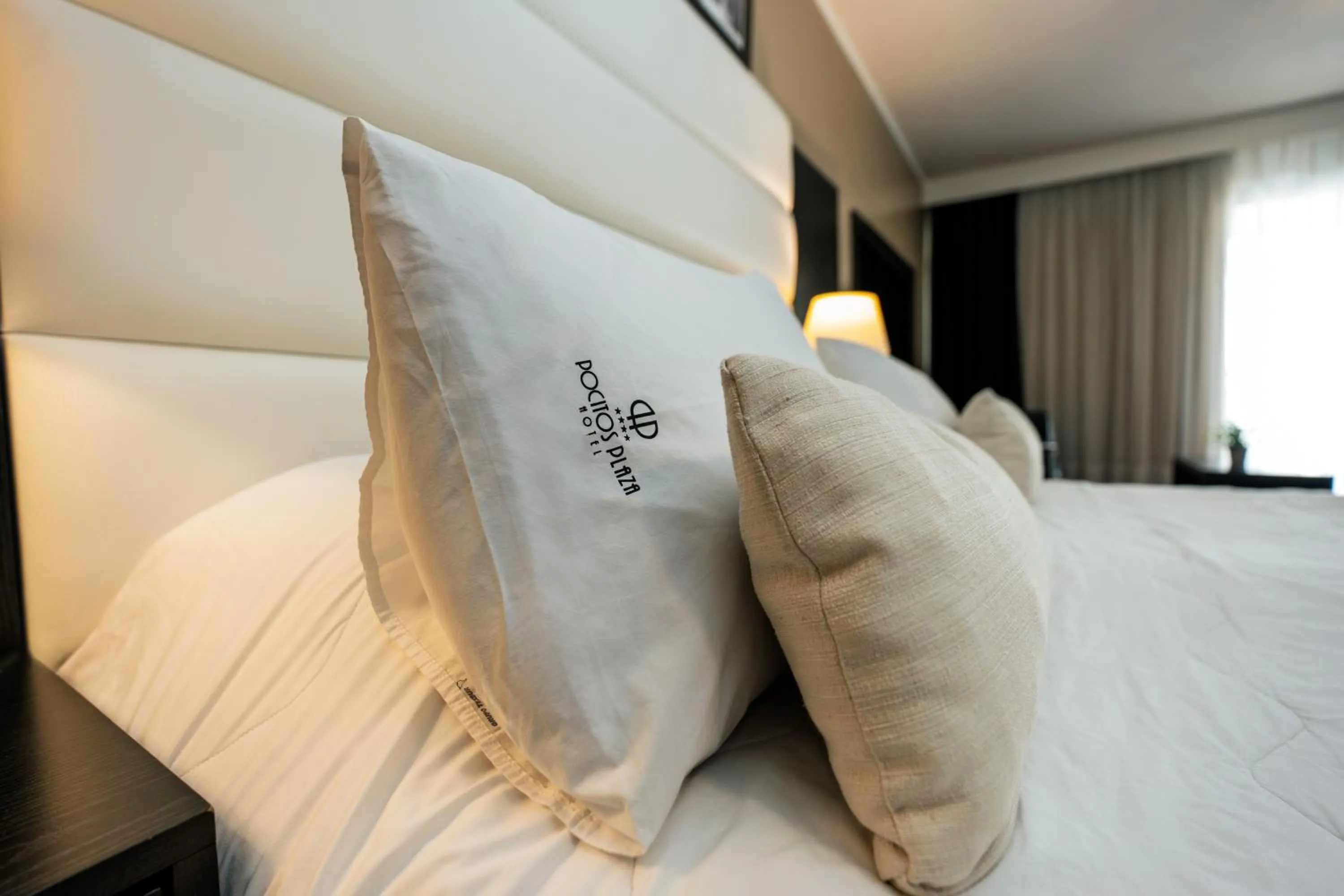 Bed in Pocitos Plaza Hotel