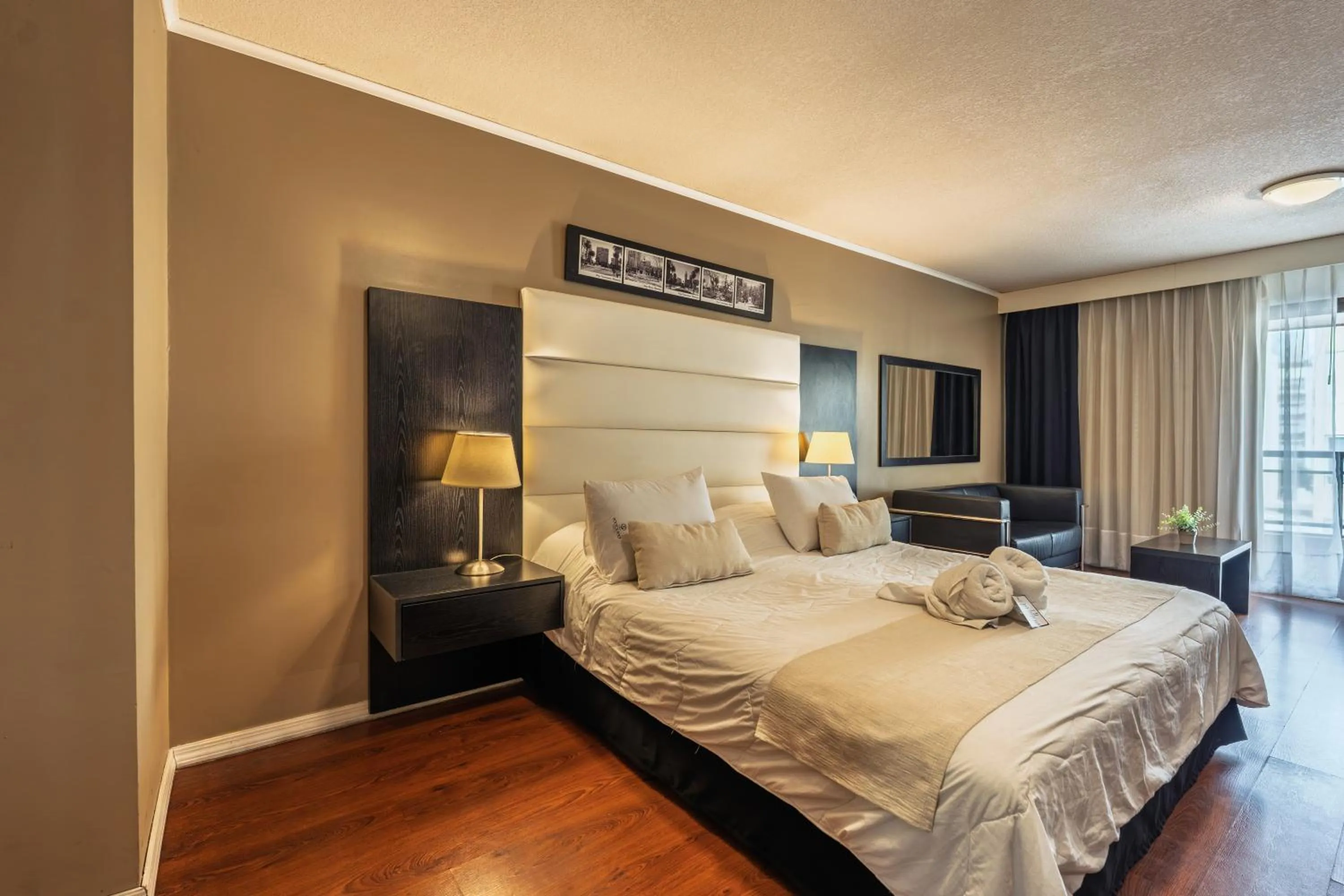 Bed in Pocitos Plaza Hotel