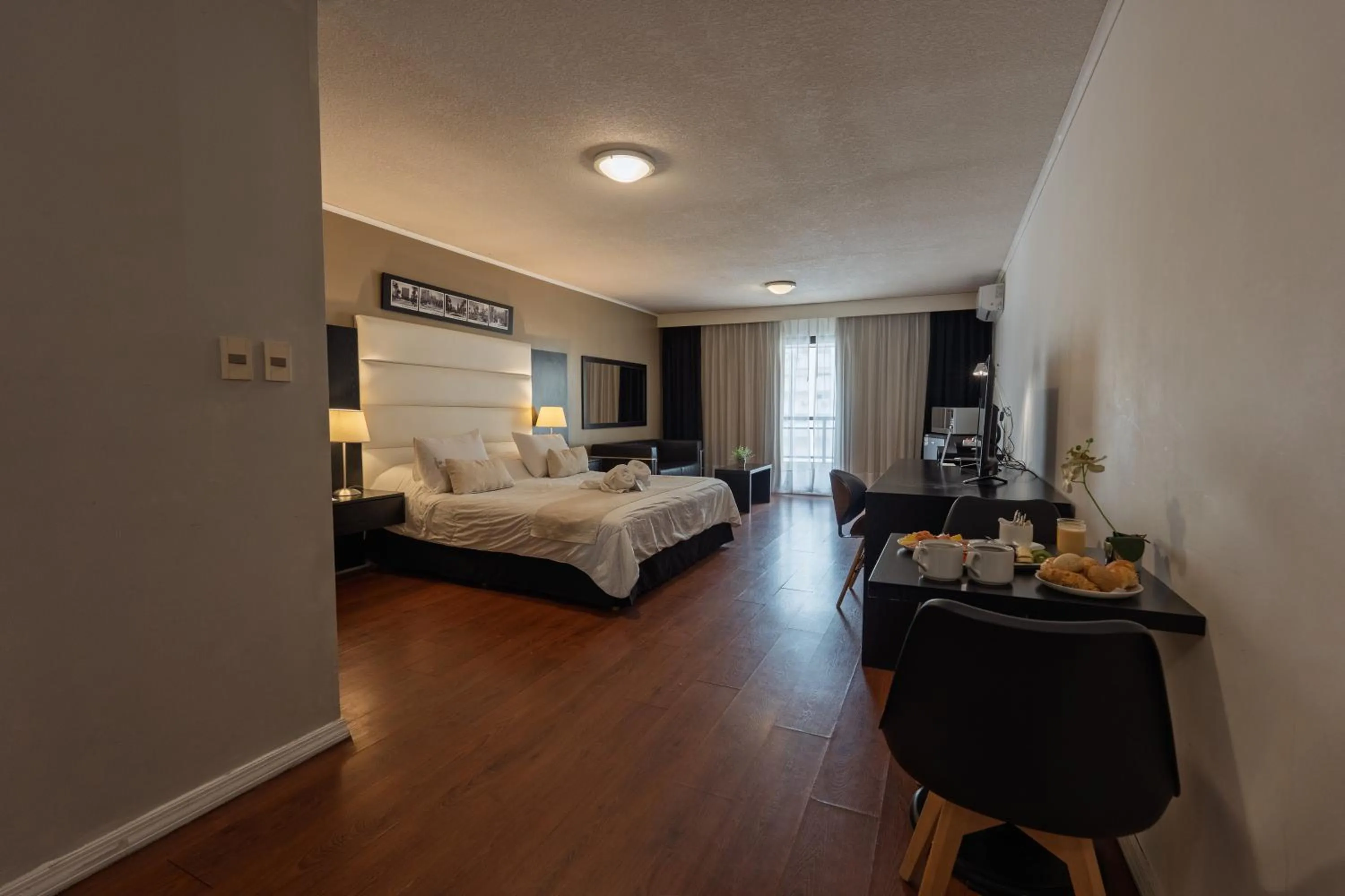 Bed in Pocitos Plaza Hotel