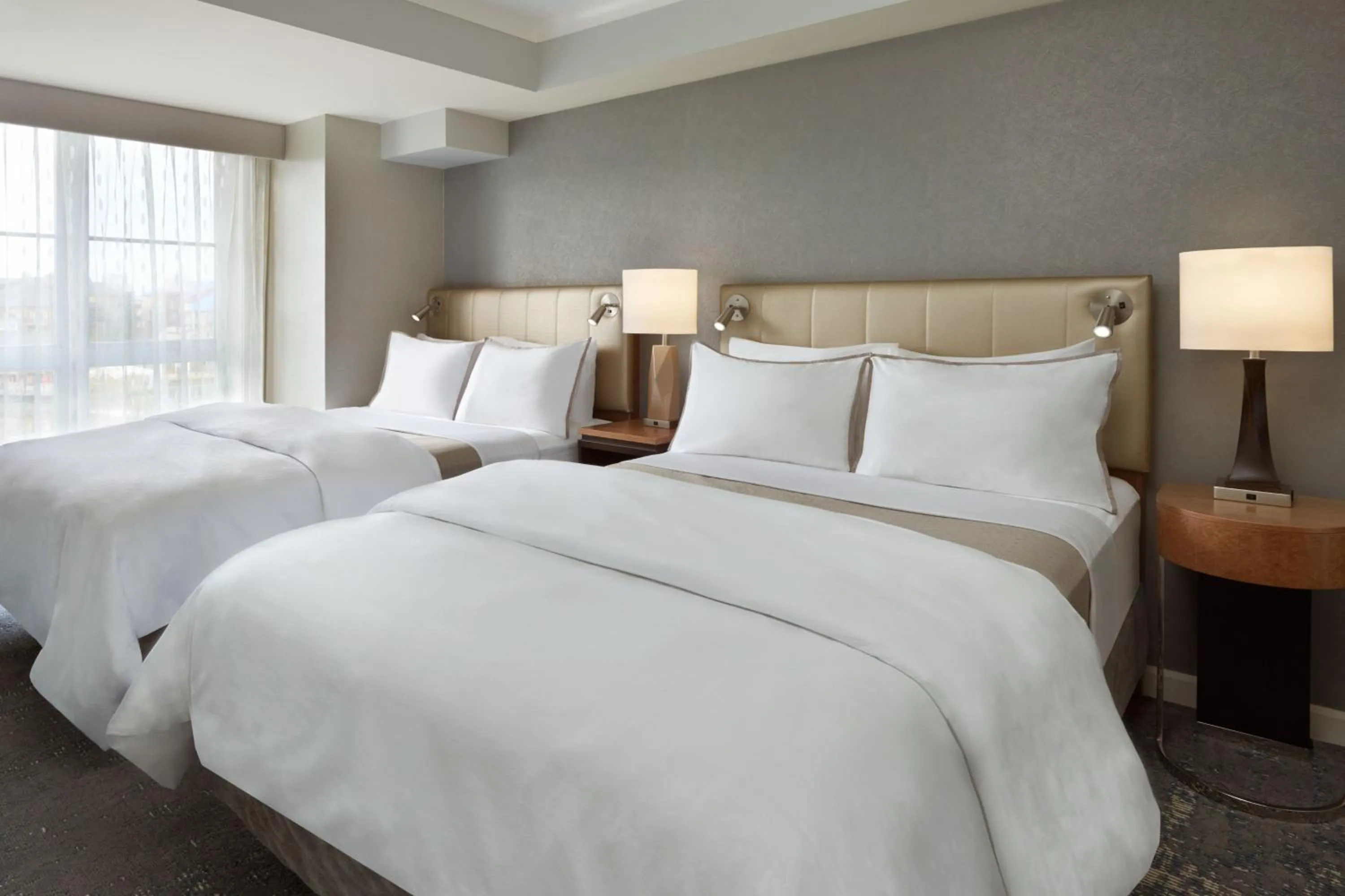 Photo of the whole room, Bed in The Westin Trillium House, Blue Mountain