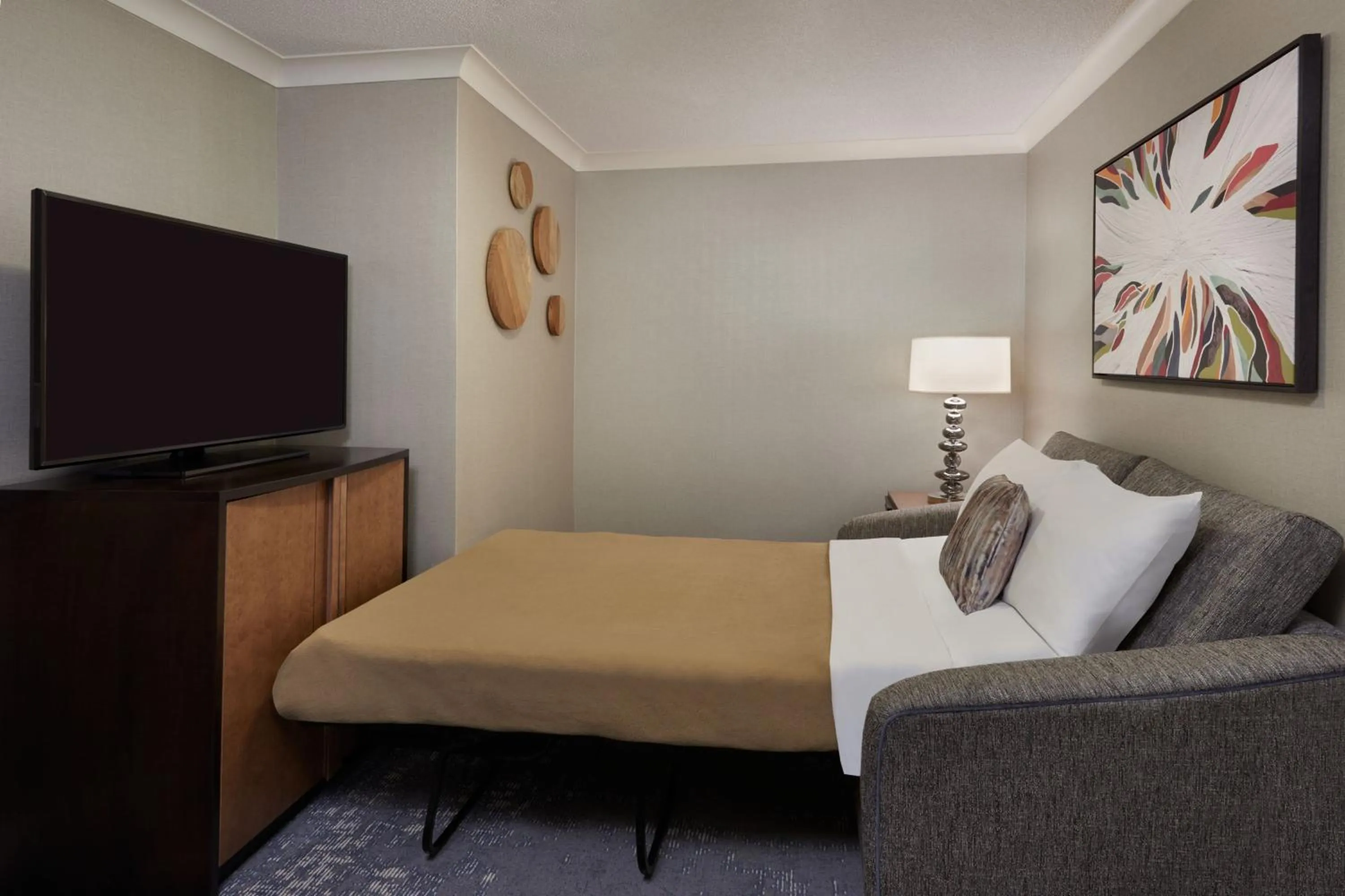 Photo of the whole room, Bed in The Westin Trillium House, Blue Mountain