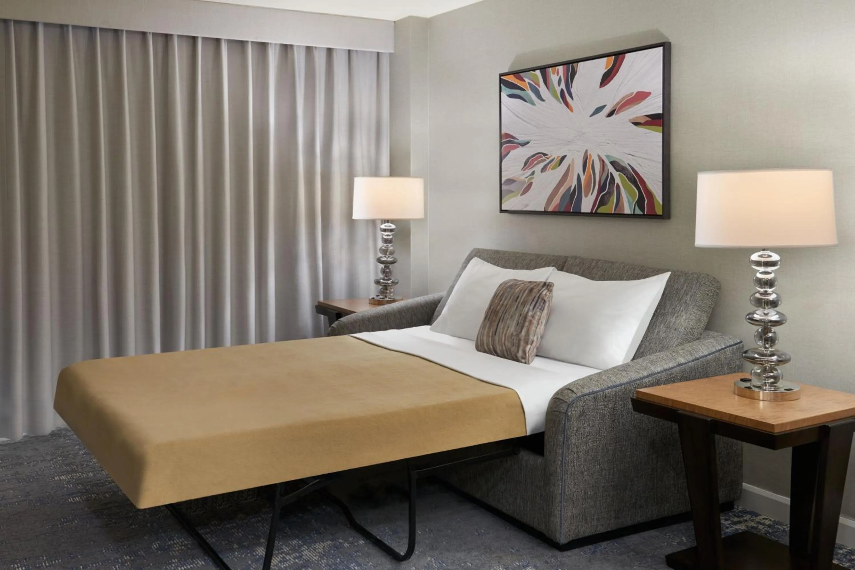 Photo of the whole room, Bed in The Westin Trillium House, Blue Mountain