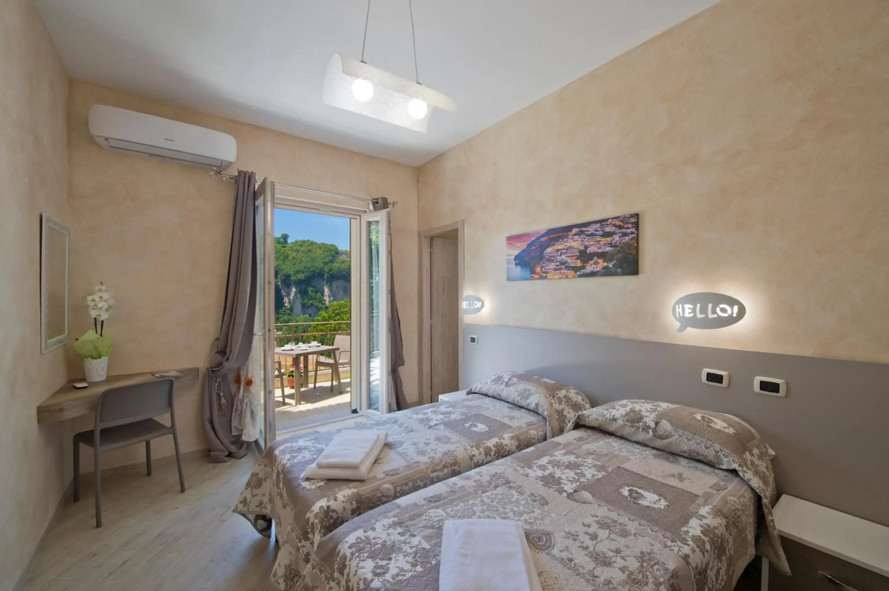 Twin Room with Sea View in B&B Casanova Twin Room with Sea View in B&B Casanova