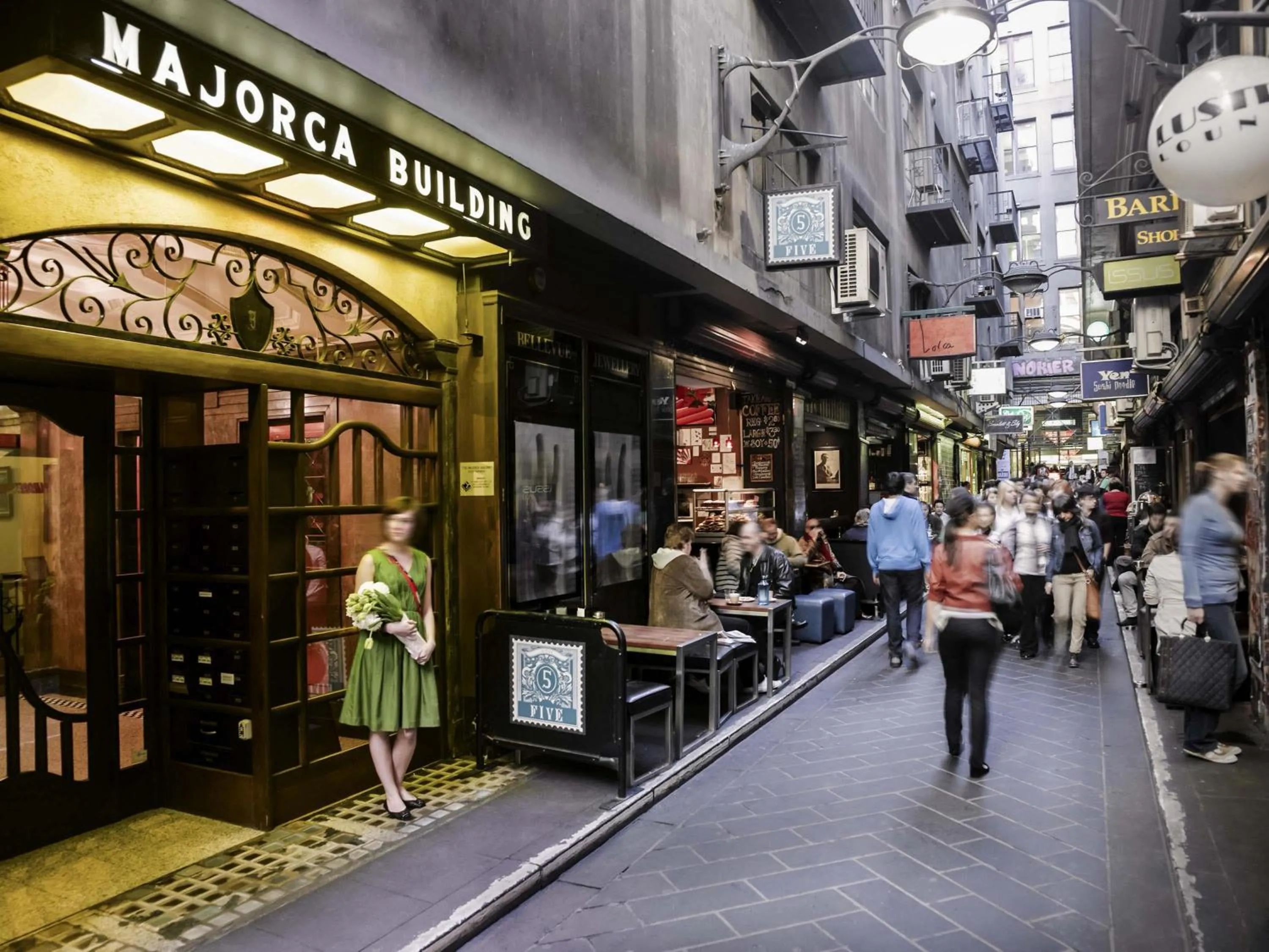 Property building in ibis Budget - Melbourne CBD