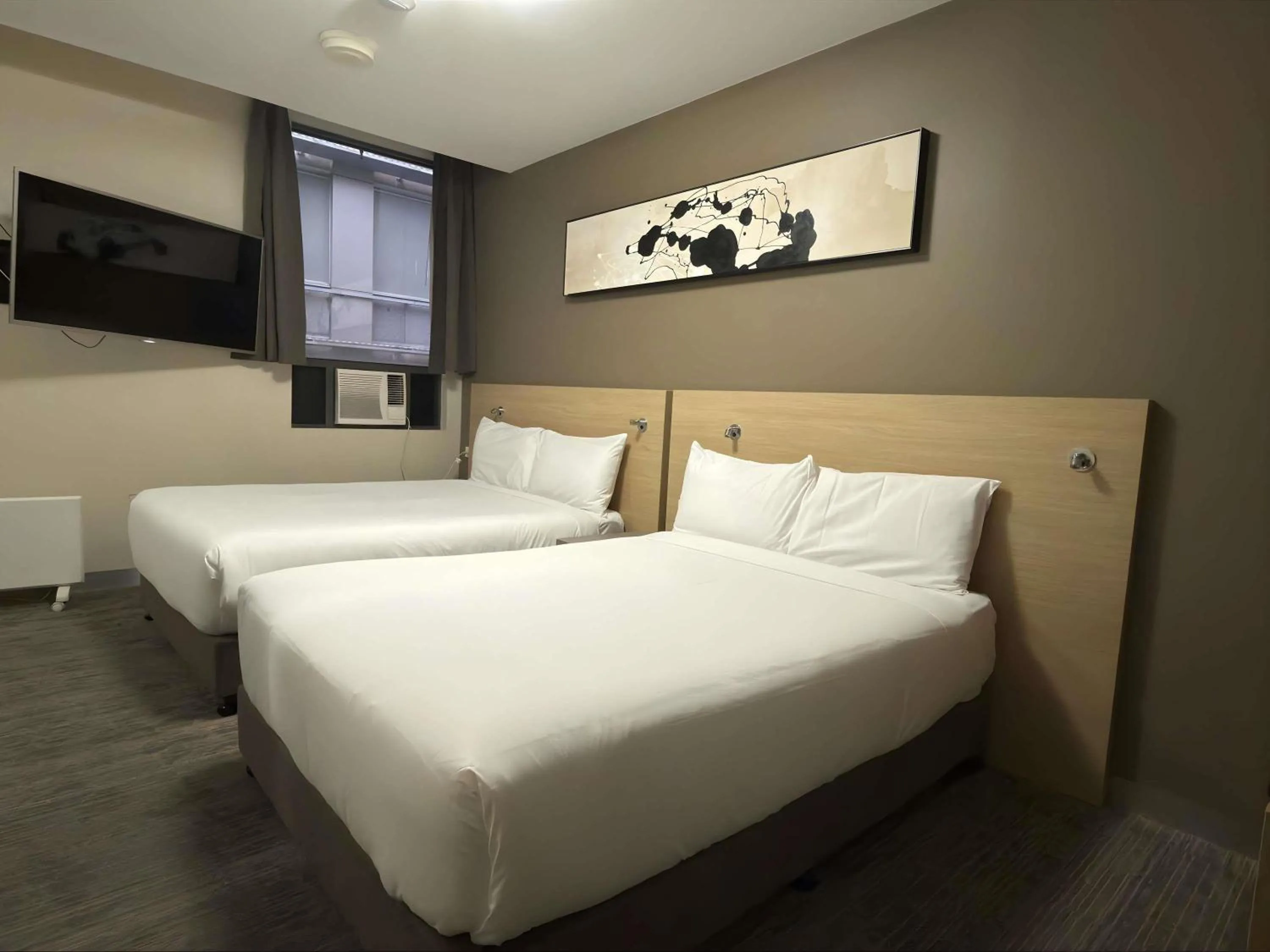 Bedroom, Bed in ibis Budget - Melbourne CBD