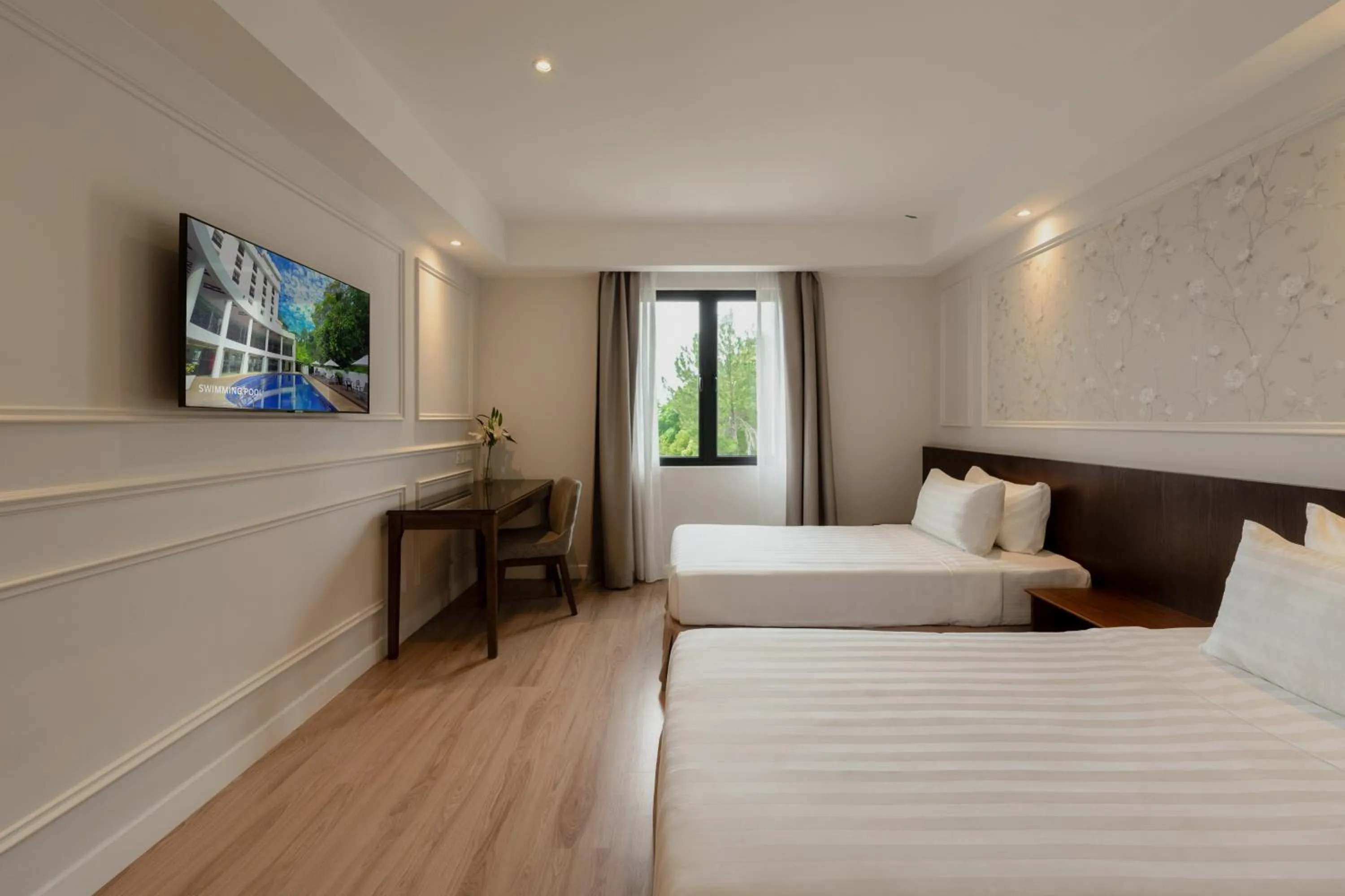 Bed in The Palace Hotel Kota Kinabalu