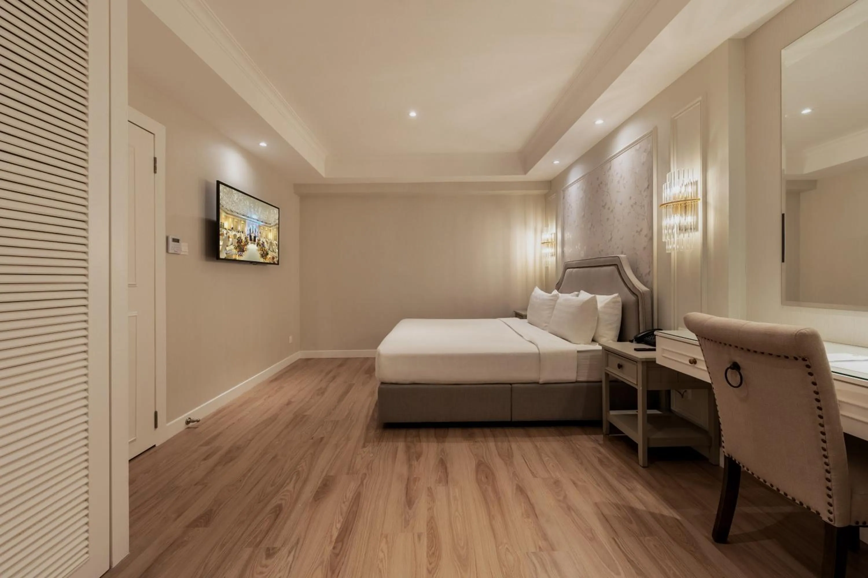 Bed in The Palace Hotel Kota Kinabalu