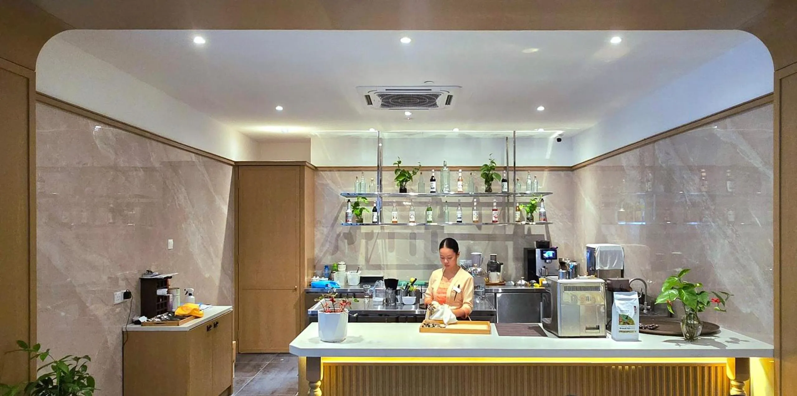 Restaurant/places to eat in The Palace Hotel Kota Kinabalu