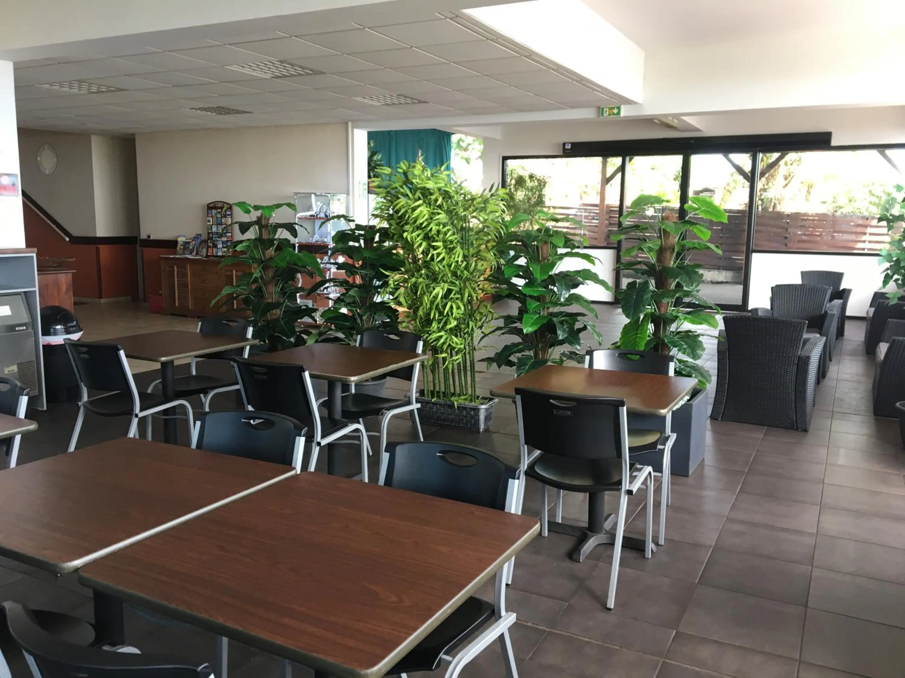 Lobby or reception in Tahiti Airport Motel
