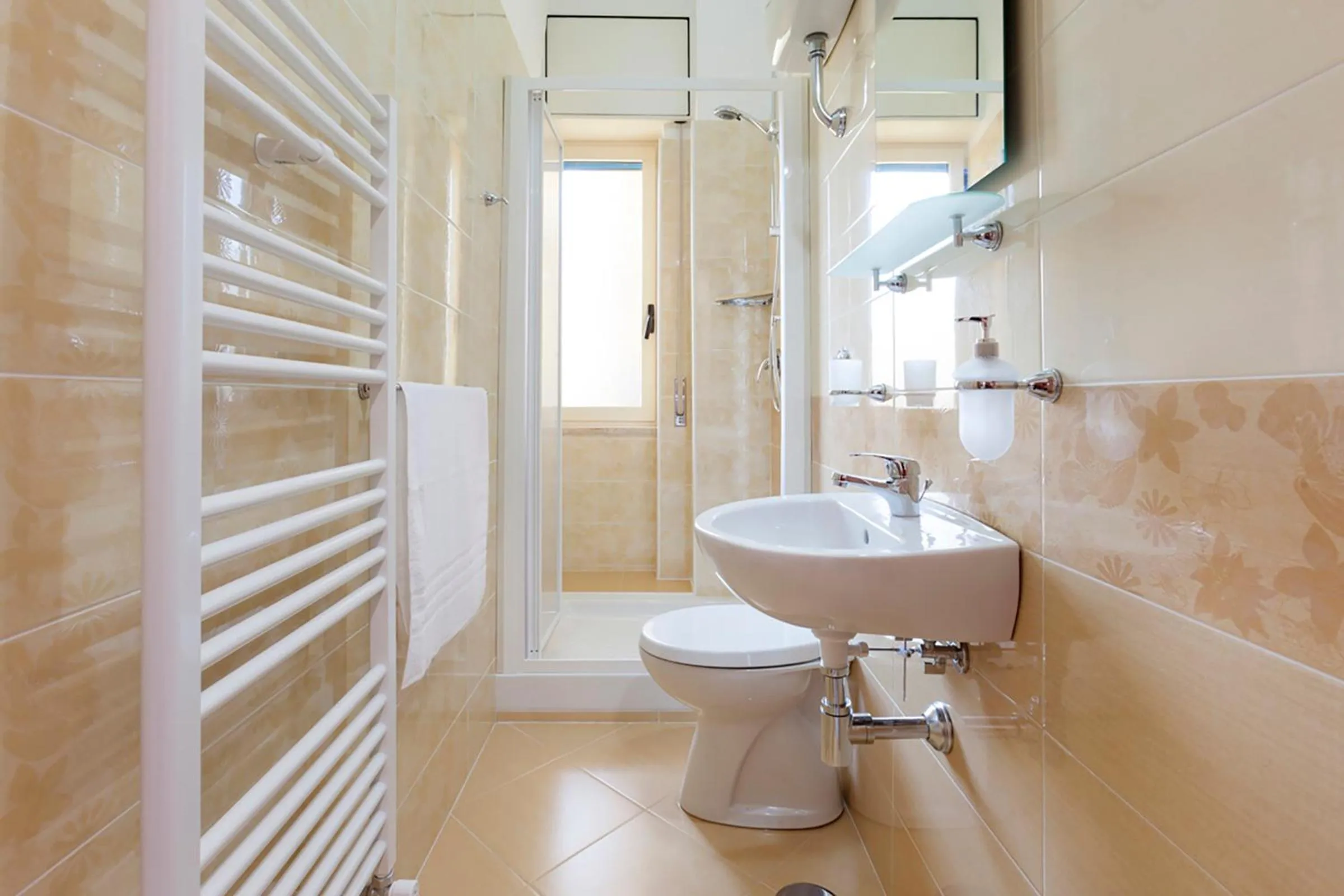 Shower in B&B La Primula