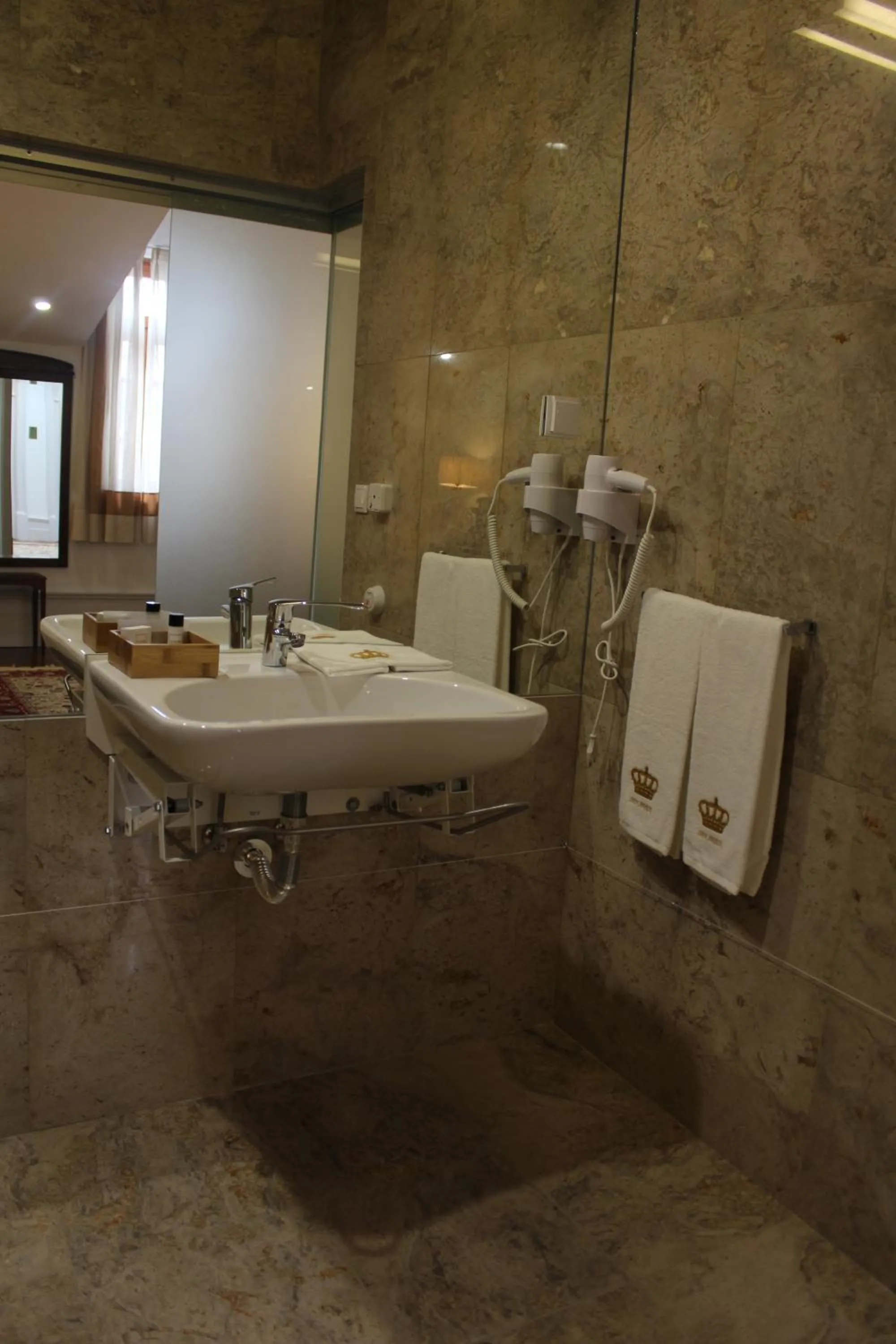 Toilet in Hotel Ibn-Arrik