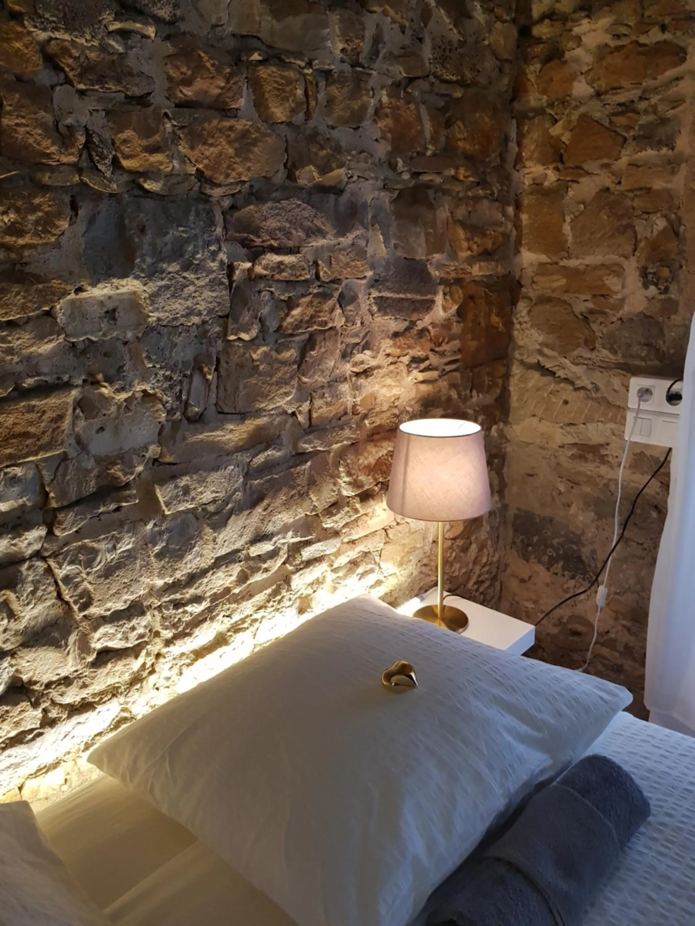 Bed in LOGE DE L'OPERA