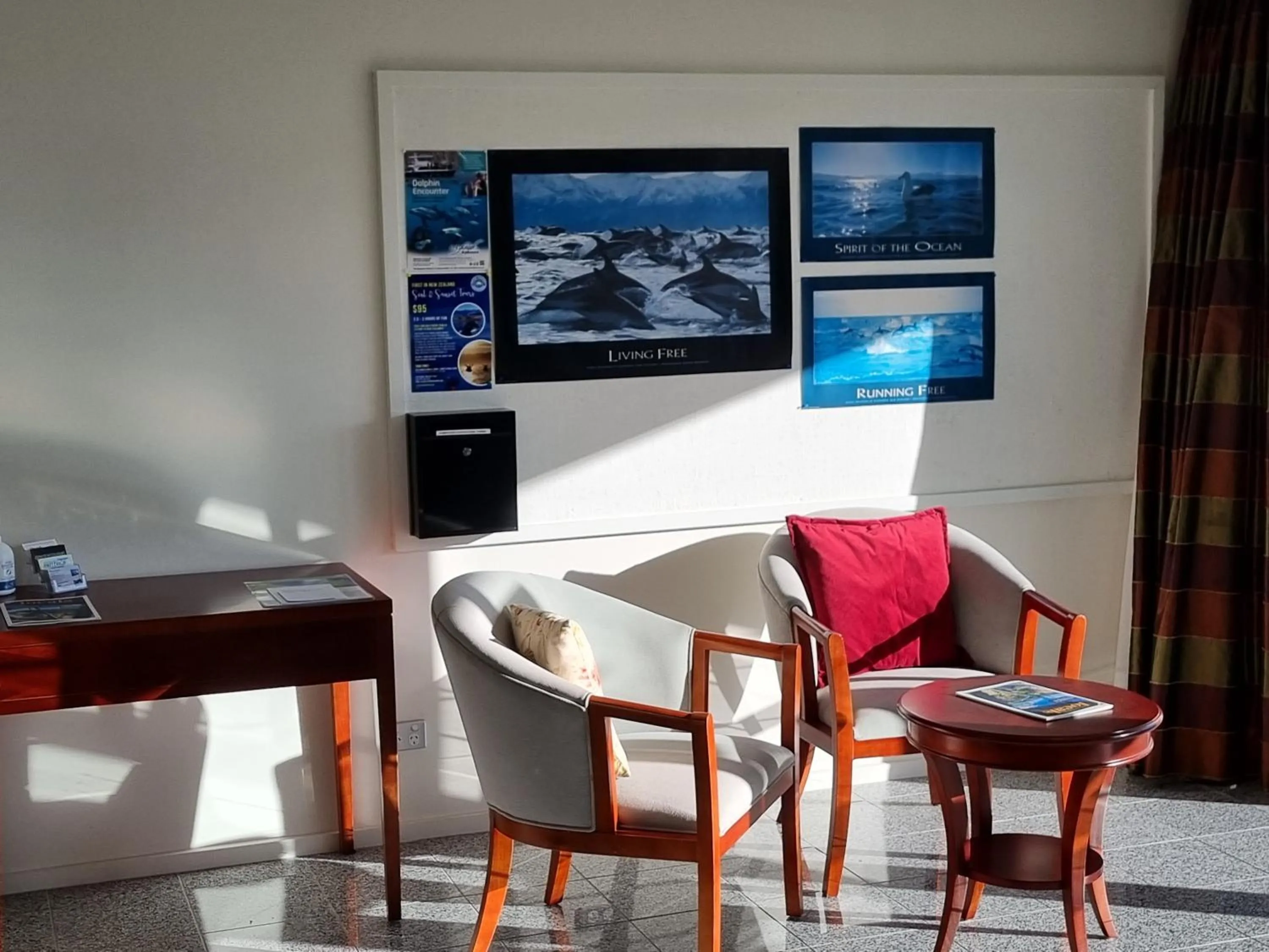 Seating area in Kaikoura Quality Suites