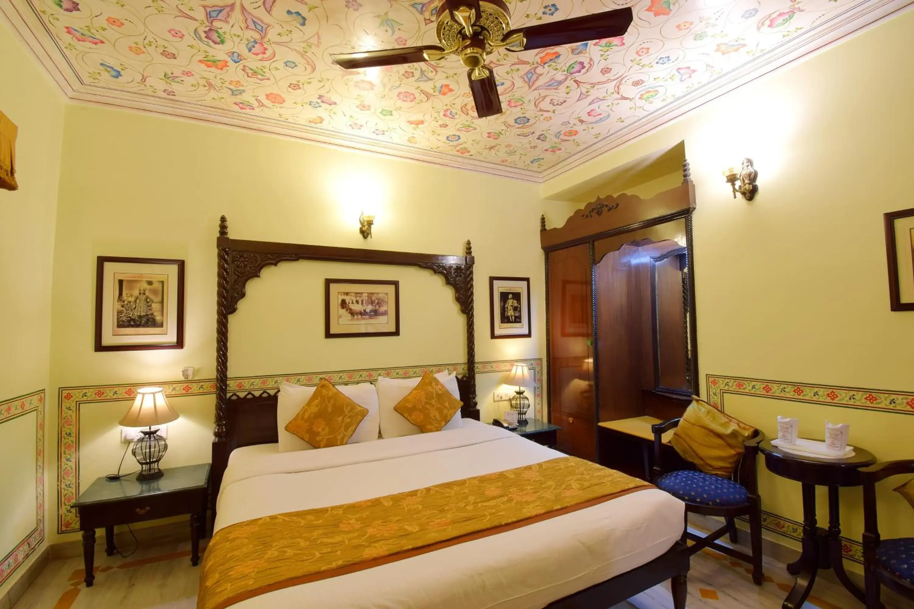 Royal Deluxe Double Room with Car and Chauffeur in Umaid Bhawan - A Heritage Style Boutique Hotel Royal Deluxe Double Room with Car and Chauffeur in Umaid Bhawan - A Heritage Style Boutique Hotel