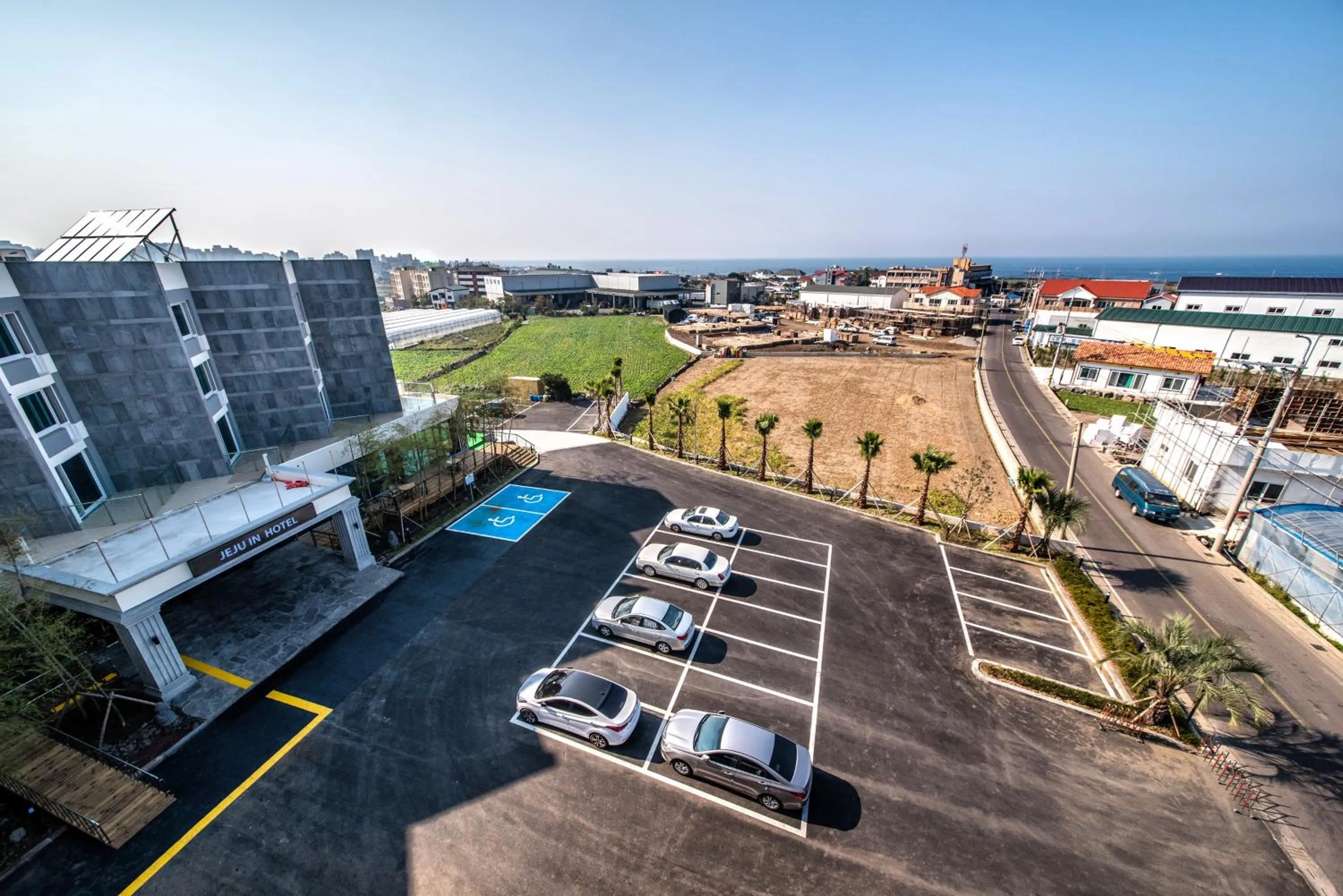 Property building in Jeju In Hotel