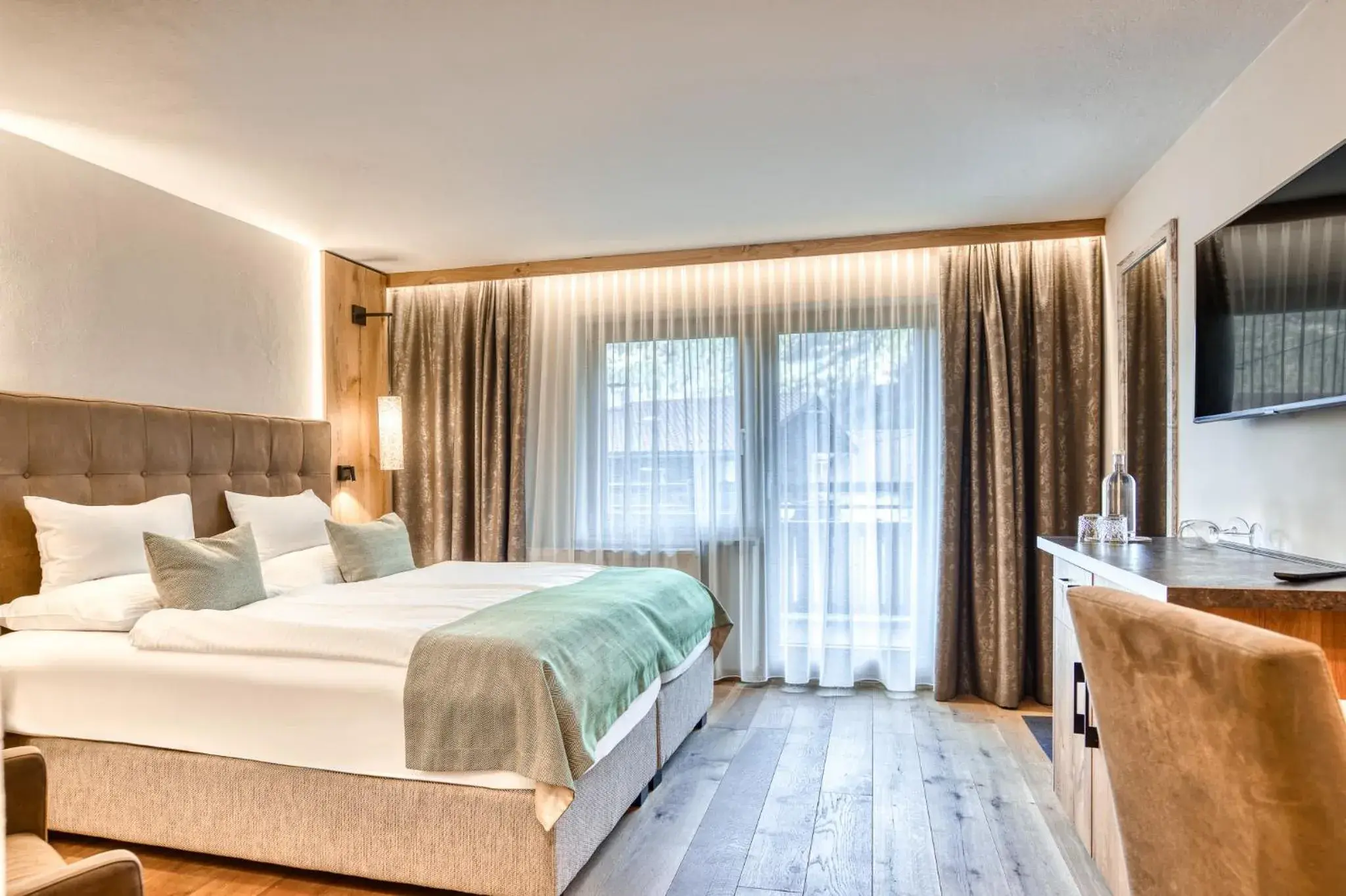 Comfort Double Room with Balcony - single occupancy in Hotel habicher hof 4-Sterne-Superior Comfort Double Room with Balcony - single occupancy in Hotel habicher hof 4-Sterne-Superior