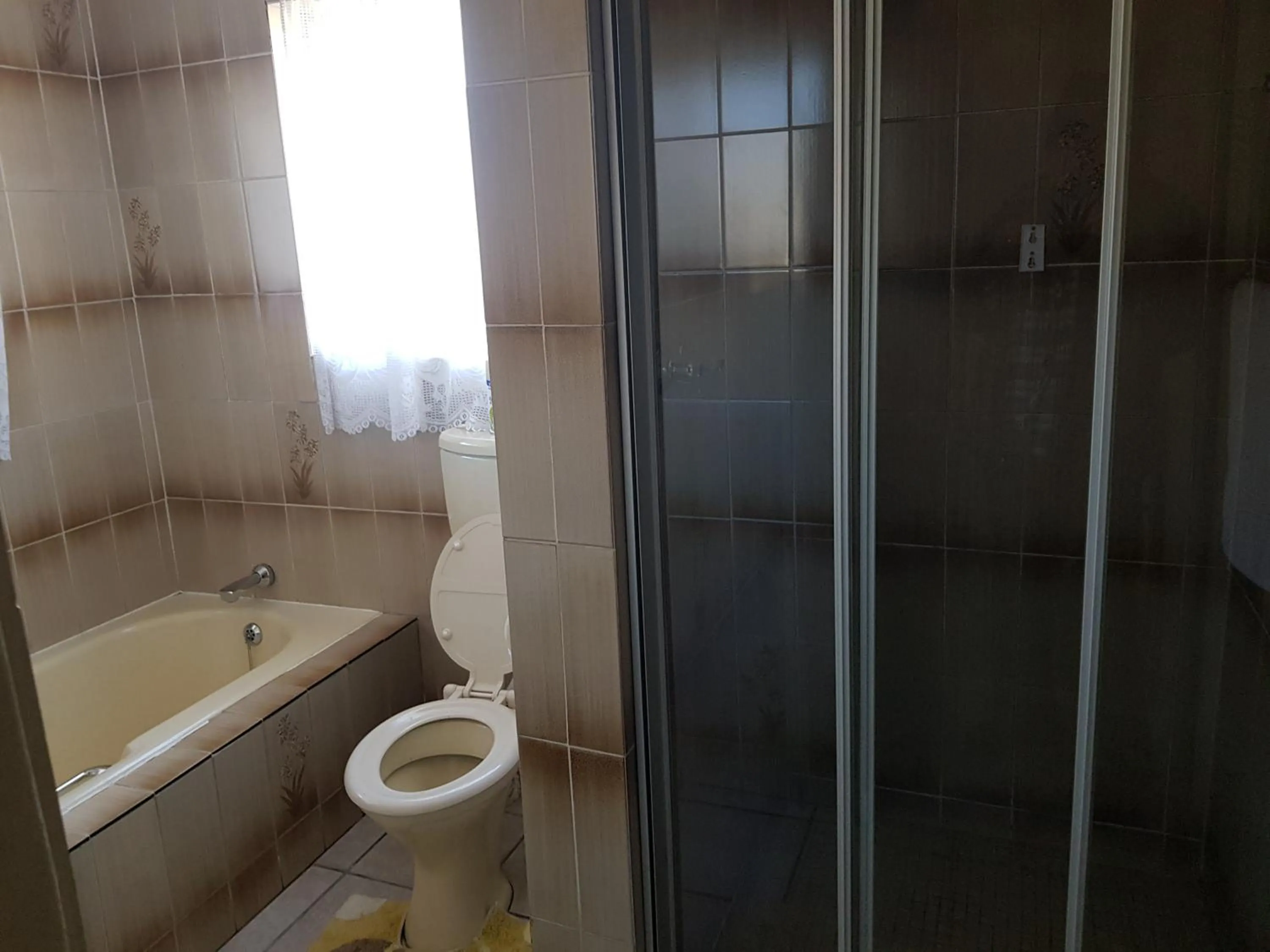 Bathroom in Louhallas Accommodation