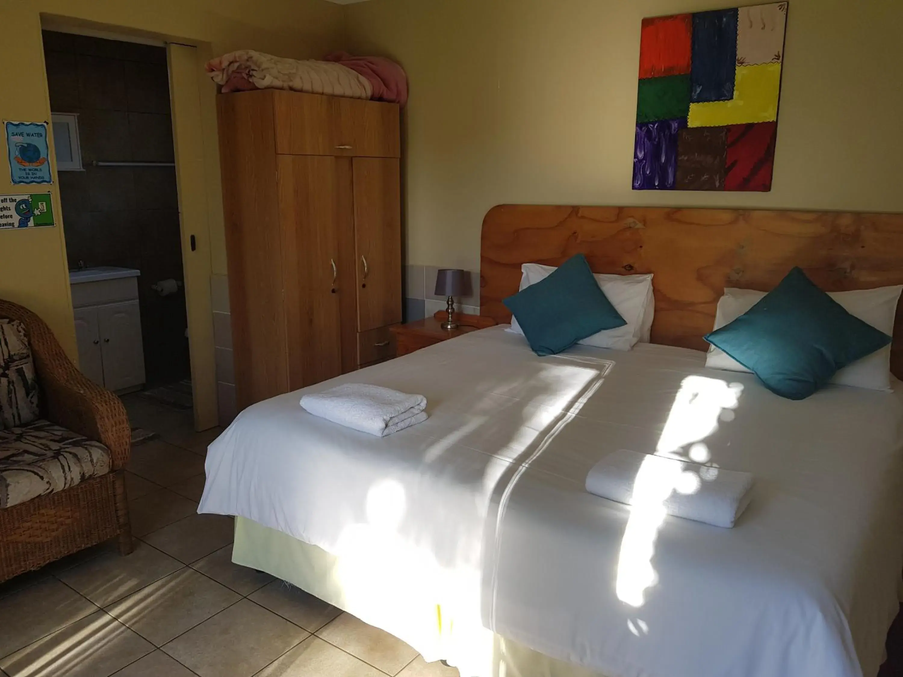 King Room - single occupancy in Louhallas Accommodation King Room - single occupancy in Louhallas Accommodation