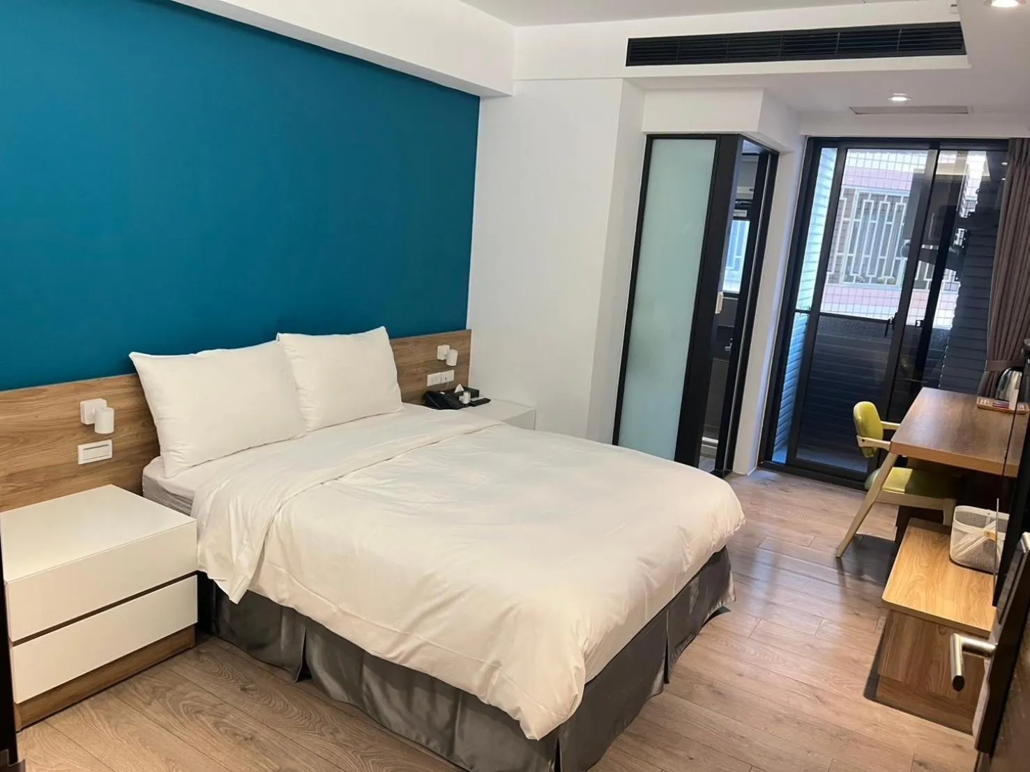 Bed in Greenight Hotel