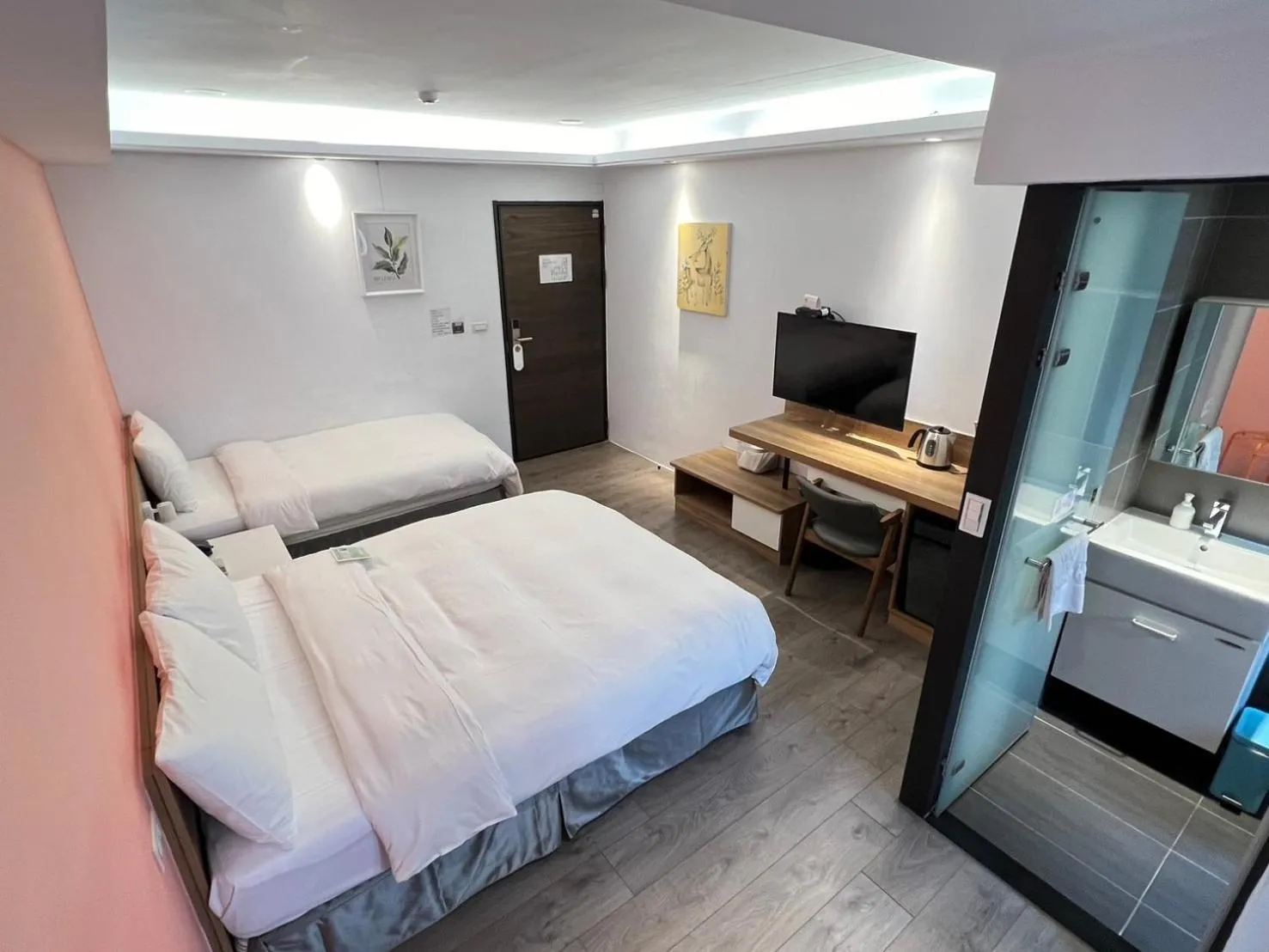 Bed in Greenight Hotel