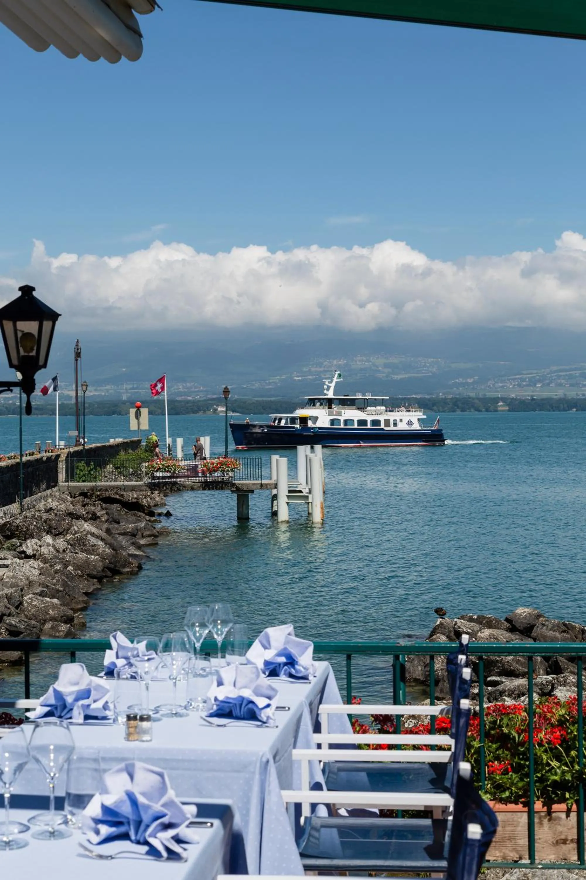 Restaurant/places to eat in Hôtel Restaurant Du Port