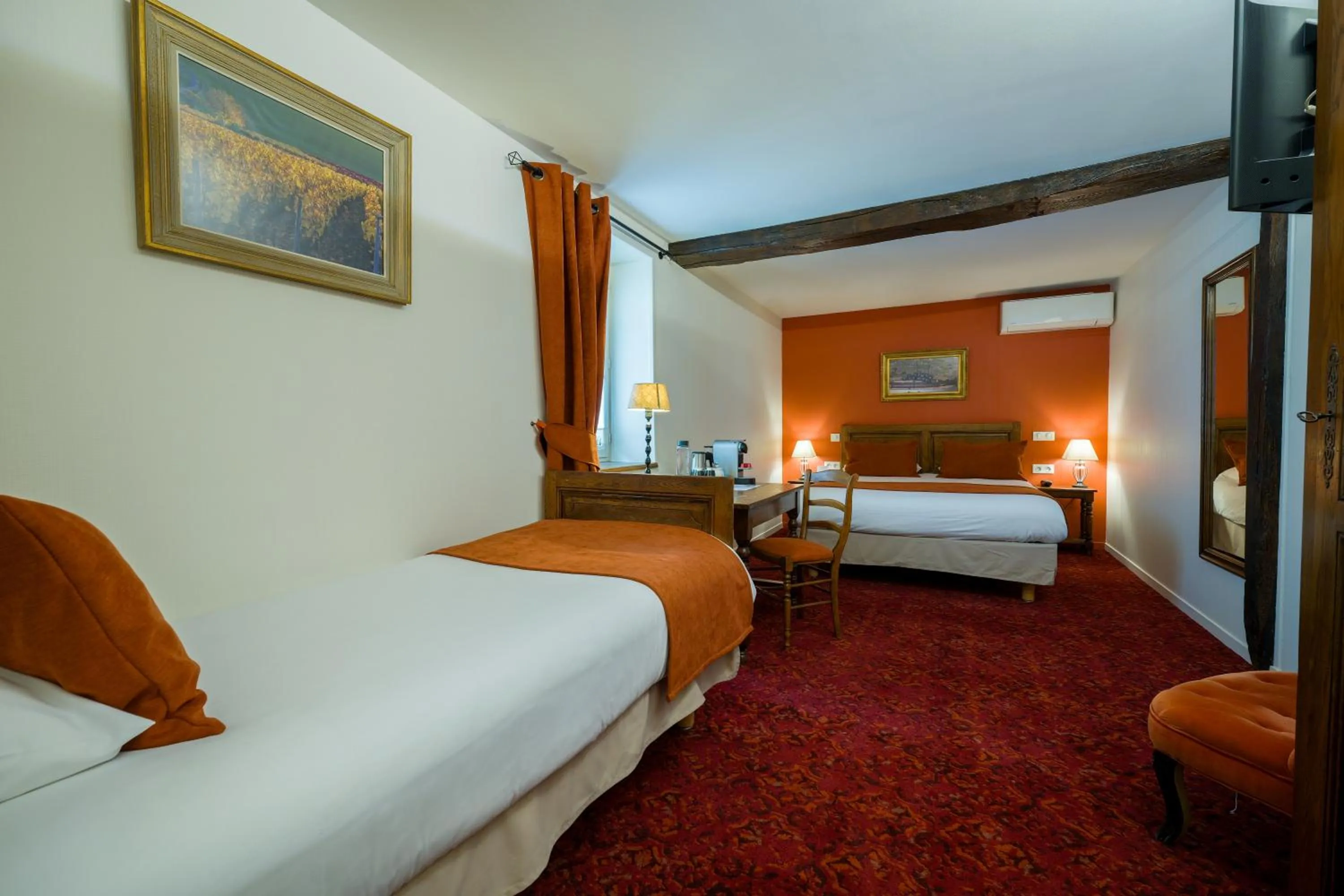 Bed in Hôtel Wilson - Teritoria