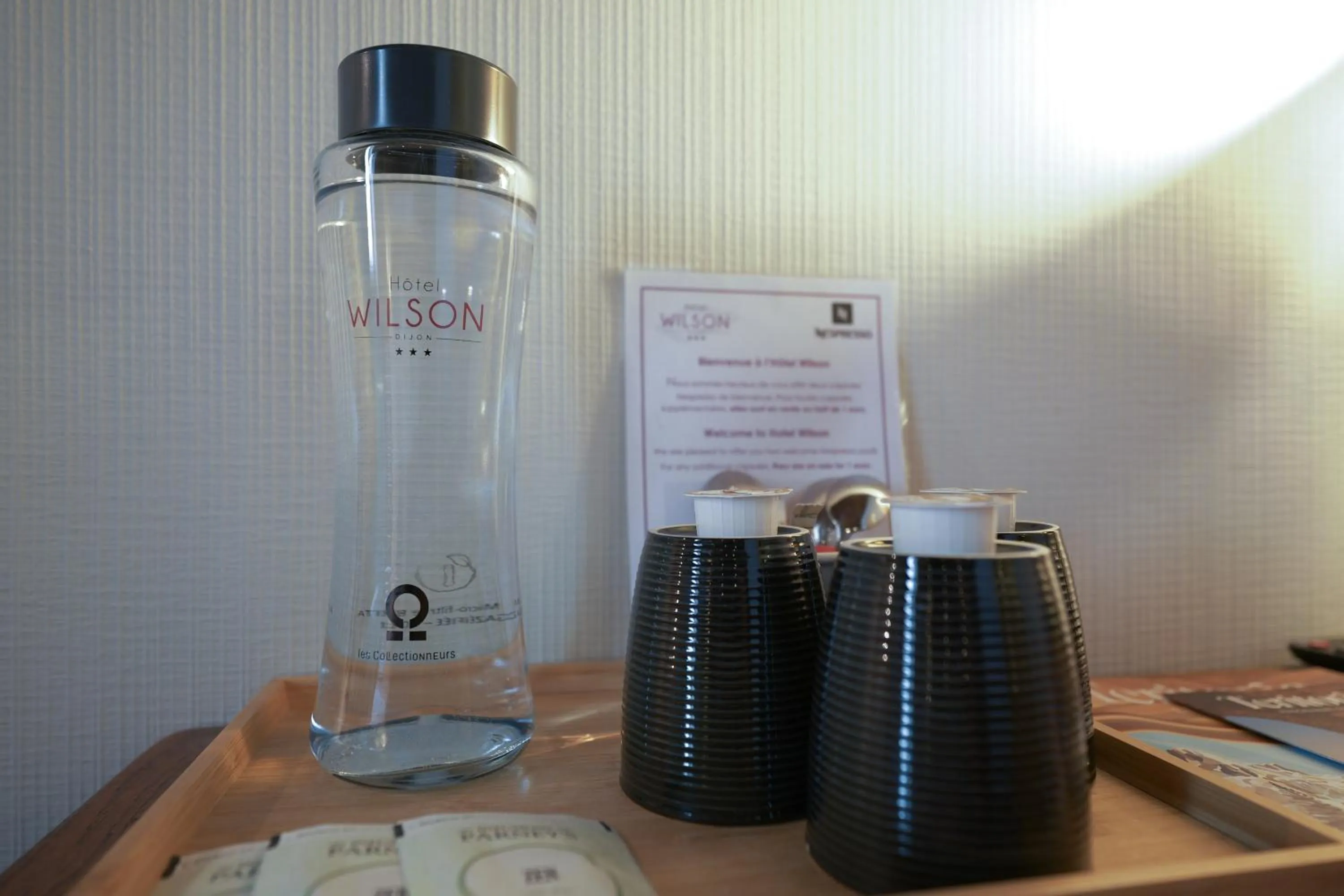 Coffee/tea facilities in Hôtel Wilson - Teritoria
