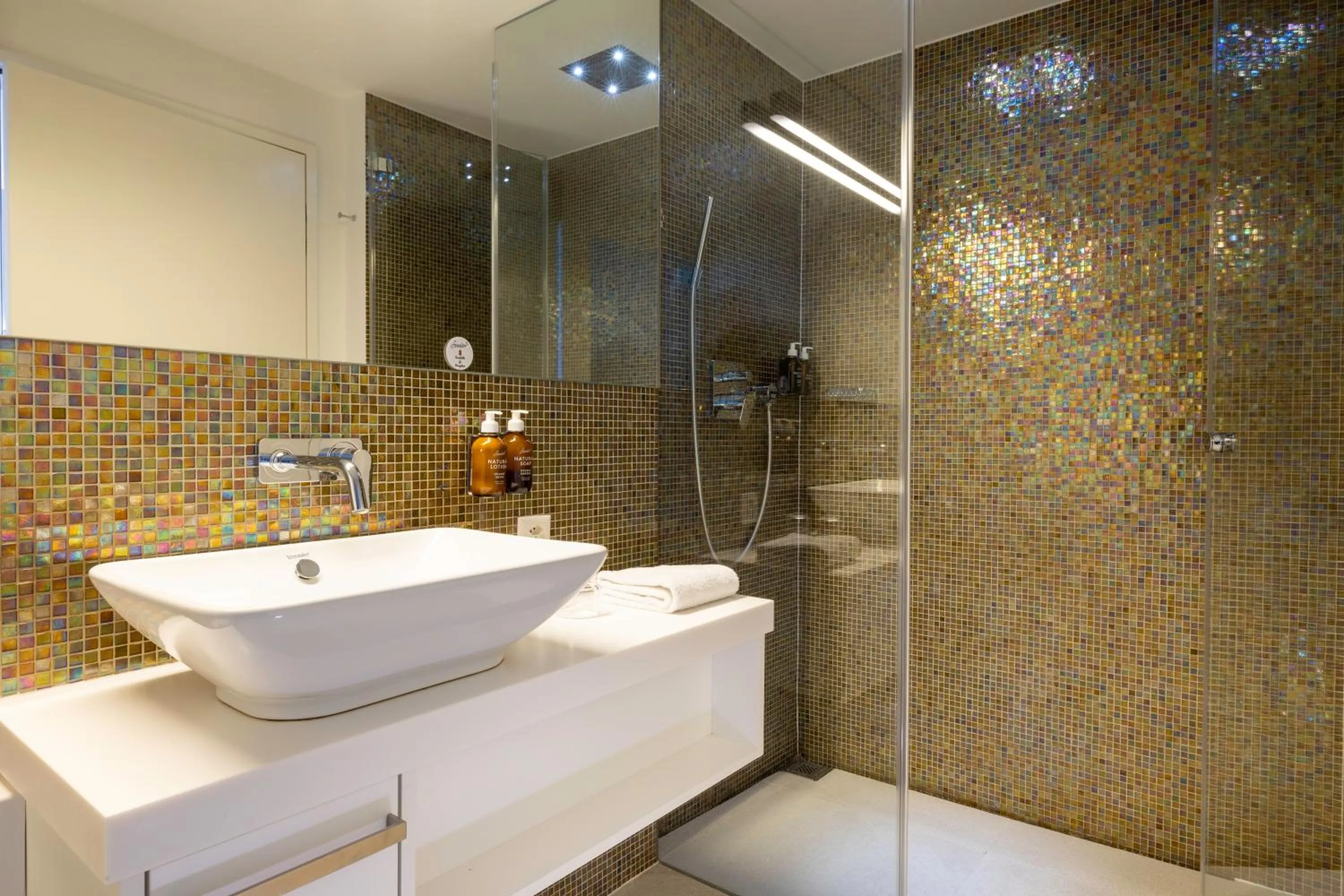 Bathroom in Hotel D - Basel - Fully Renovated 2025