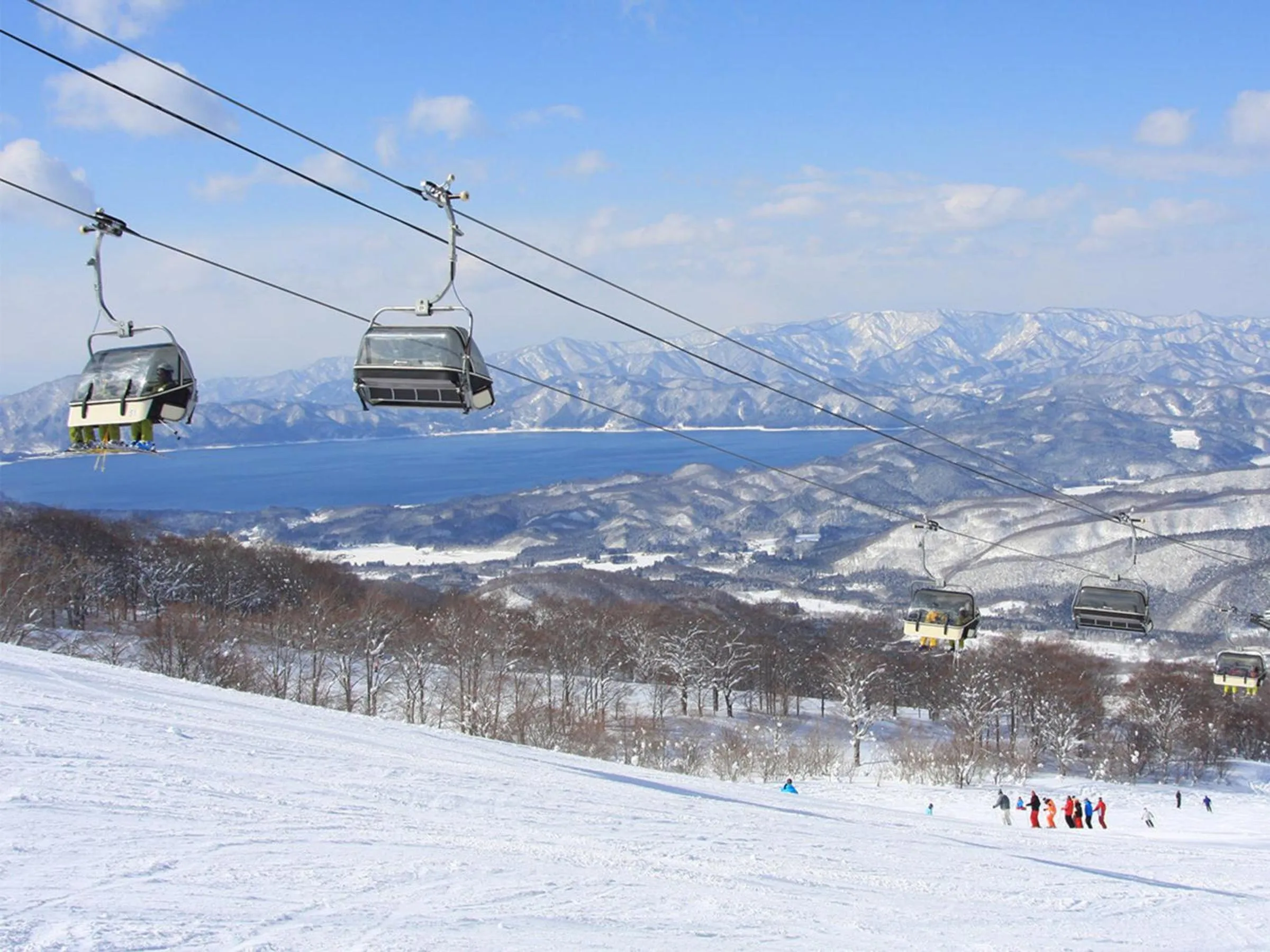Skiing in KAMENOI HOTEL Tazawako