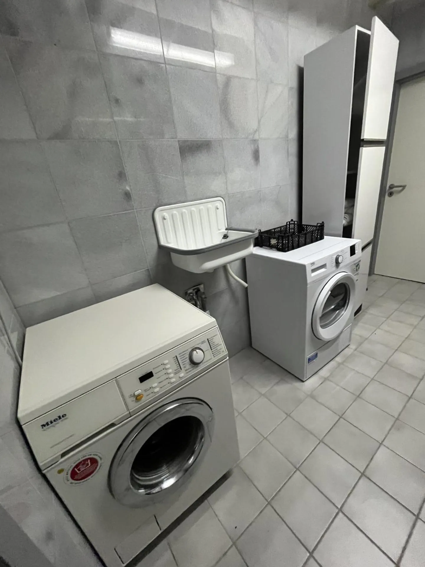 washing machine in Seehotel Luisenhof