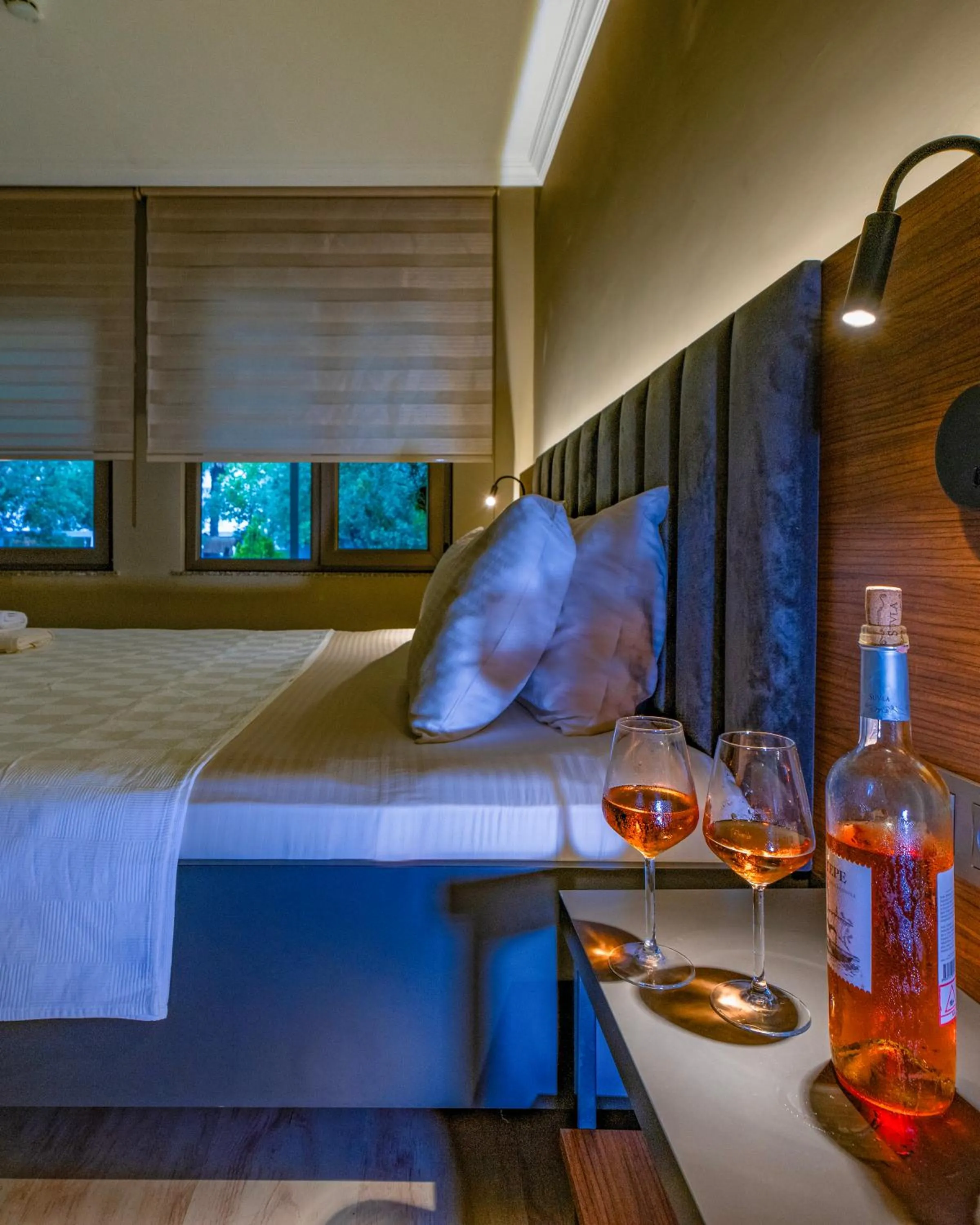 room service, Bed in Kayalar Blue Beach Hotel