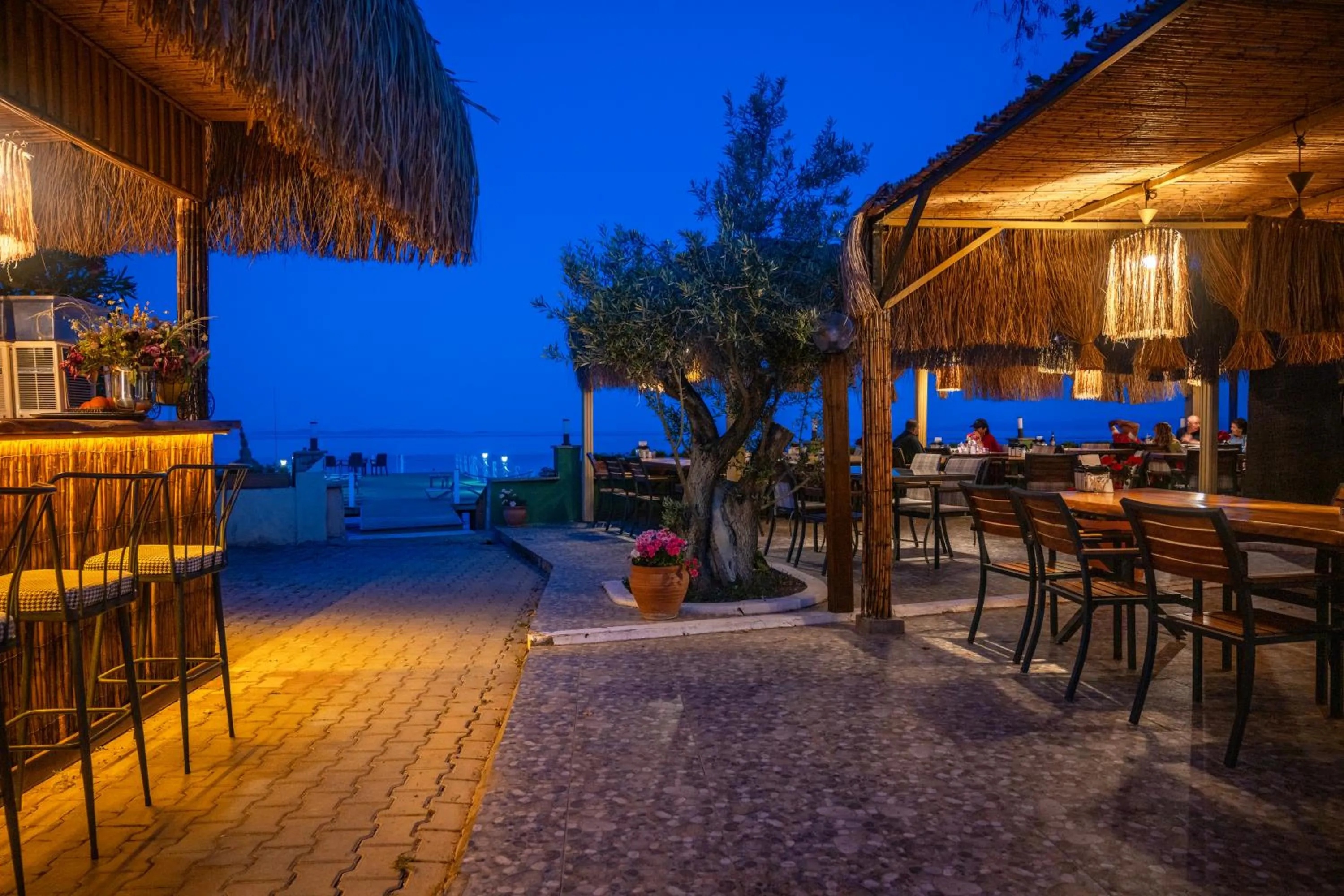 Lounge or bar in Kayalar Blue Beach Hotel