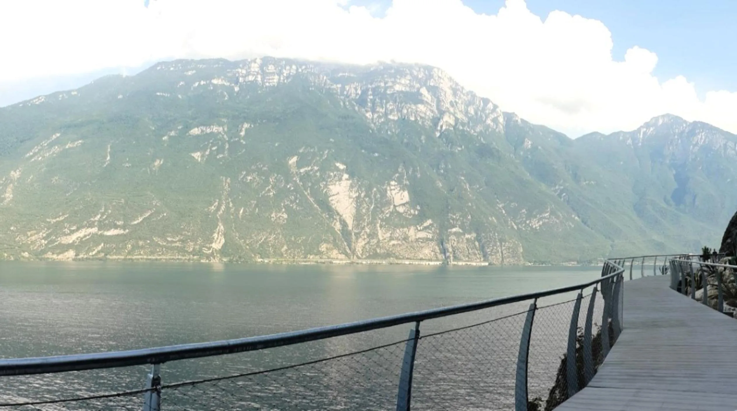 Nearby landmark in Surf Hotel Pier - Montagnoli Group