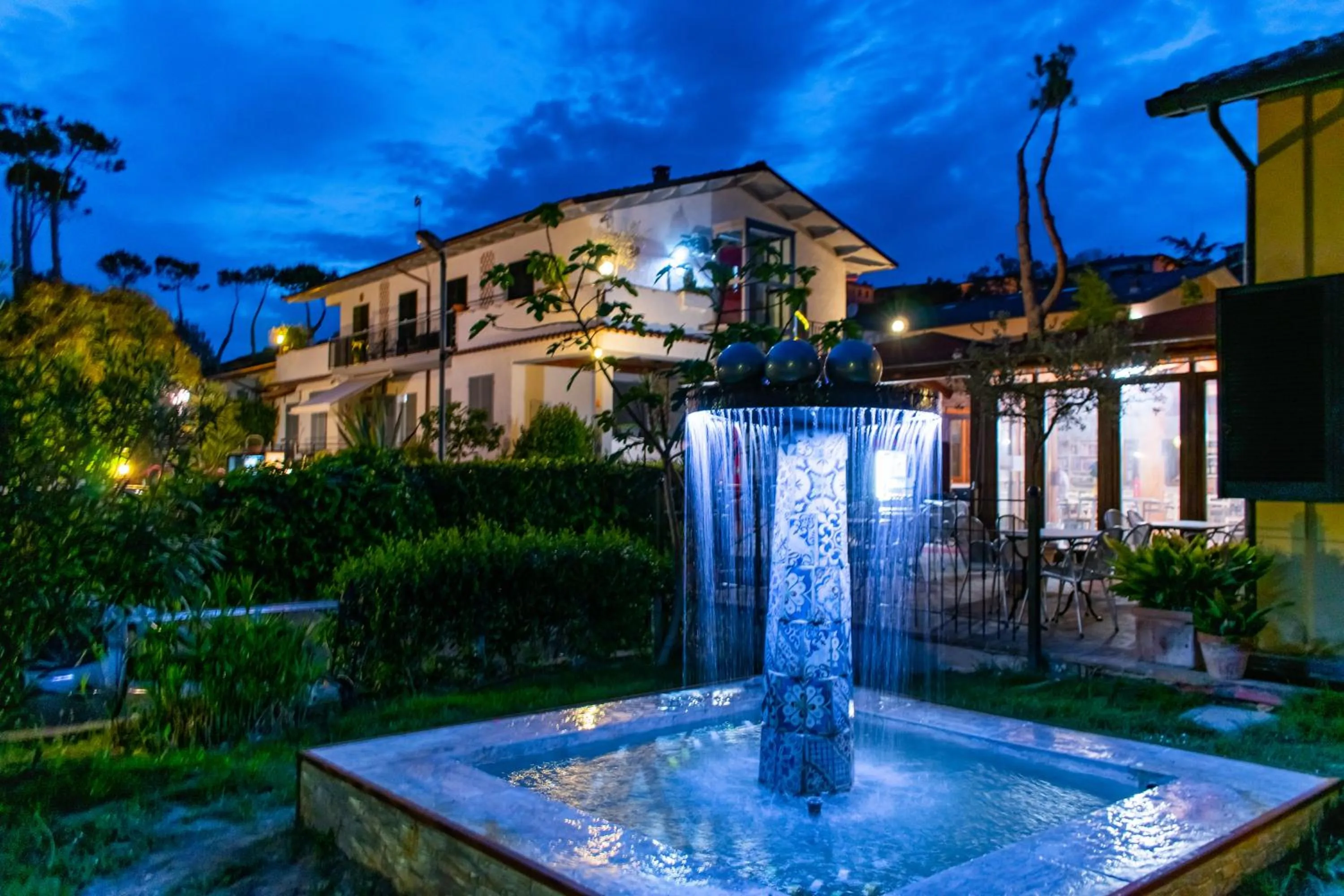 Facade/entrance in Residence Al Lago