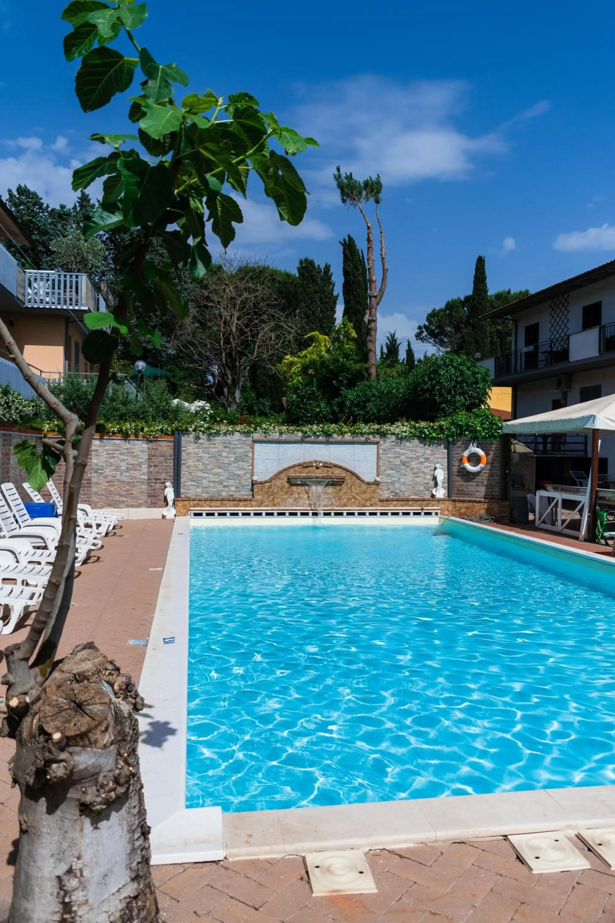 Swimming pool in Residence Al Lago