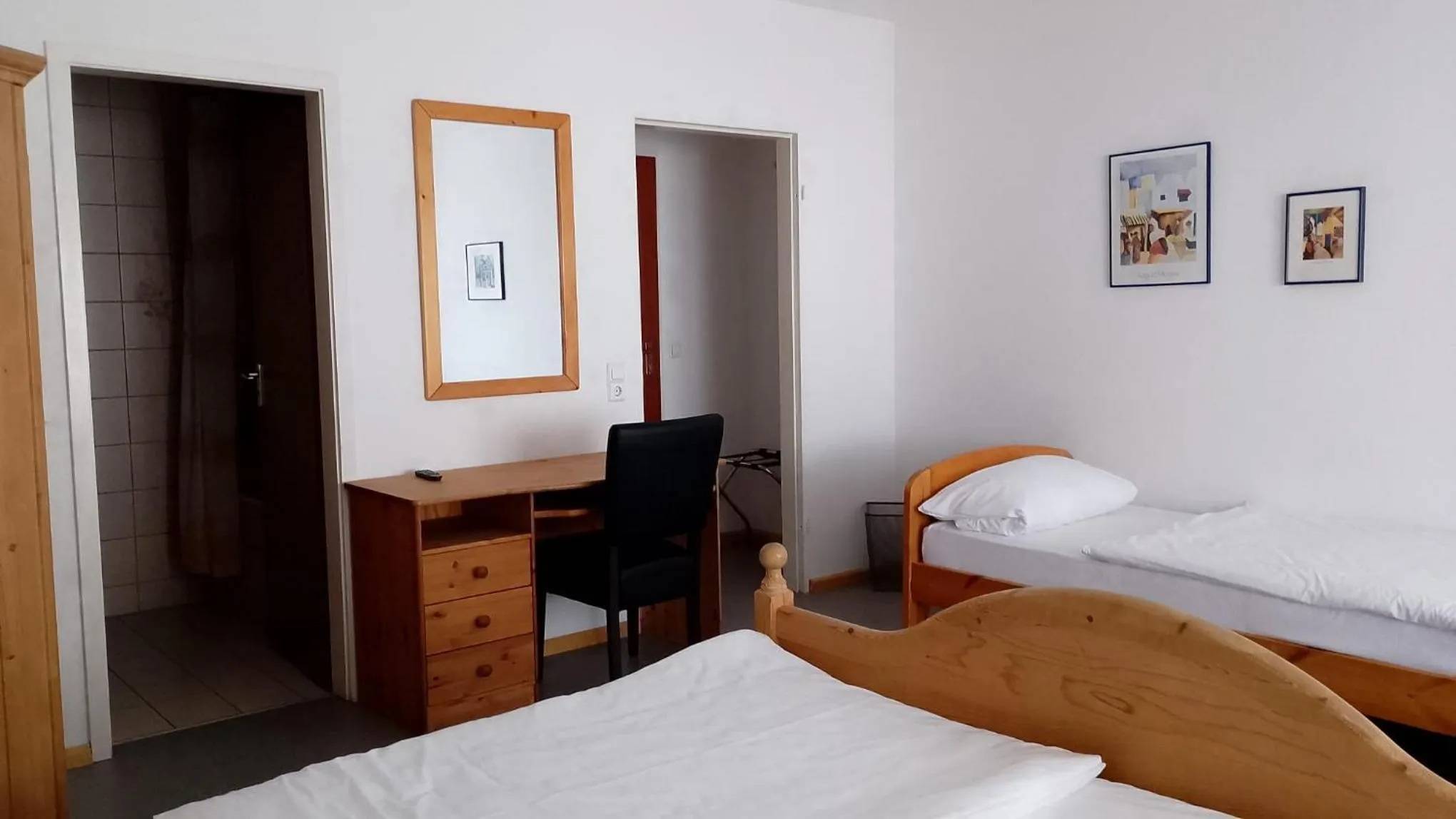 Bed in Hotel Zum Rebstock