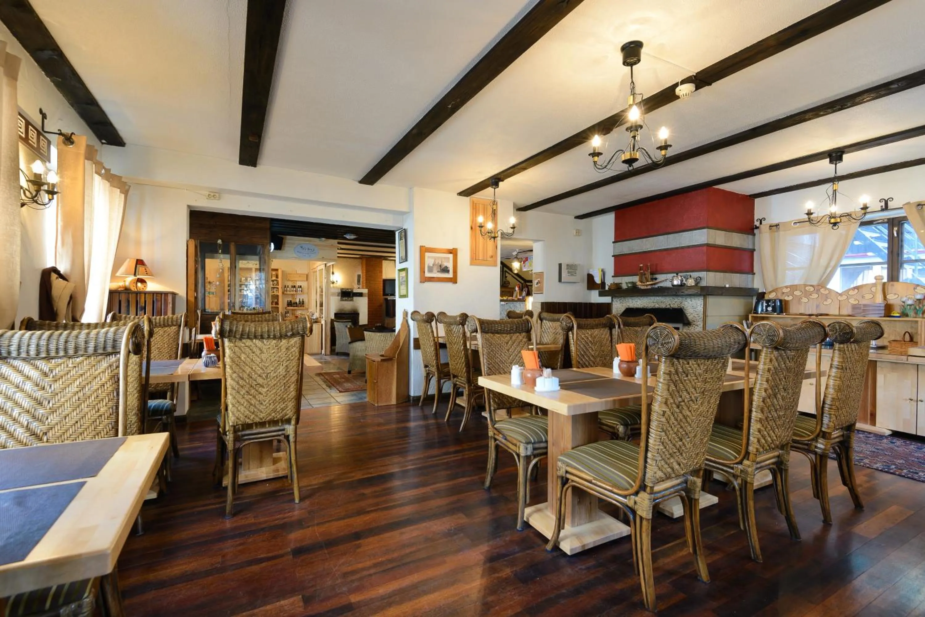 Restaurant/places to eat in Hansalinn