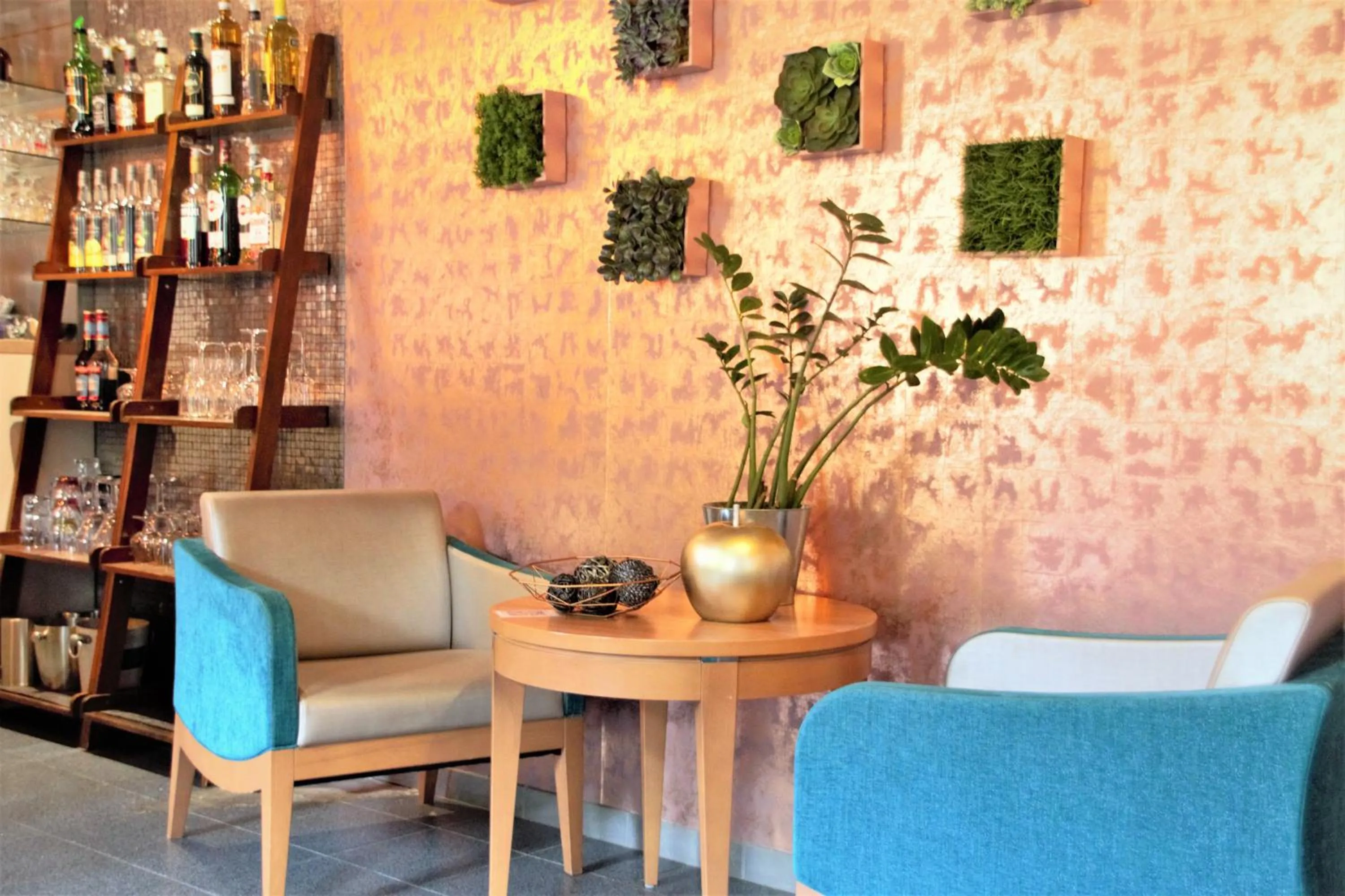 Lobby or reception in The Originals City, Archotel, Sens