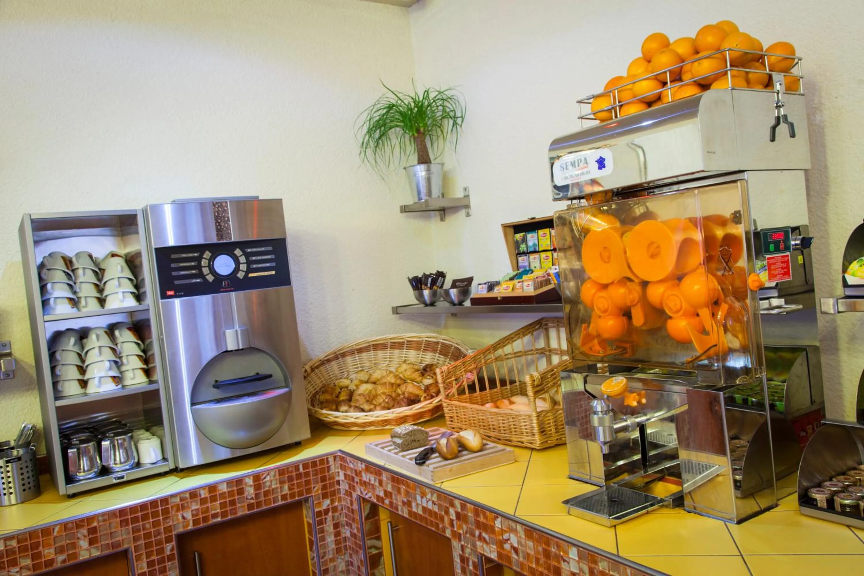 Restaurant/places to eat in The Originals City, Archotel, Sens