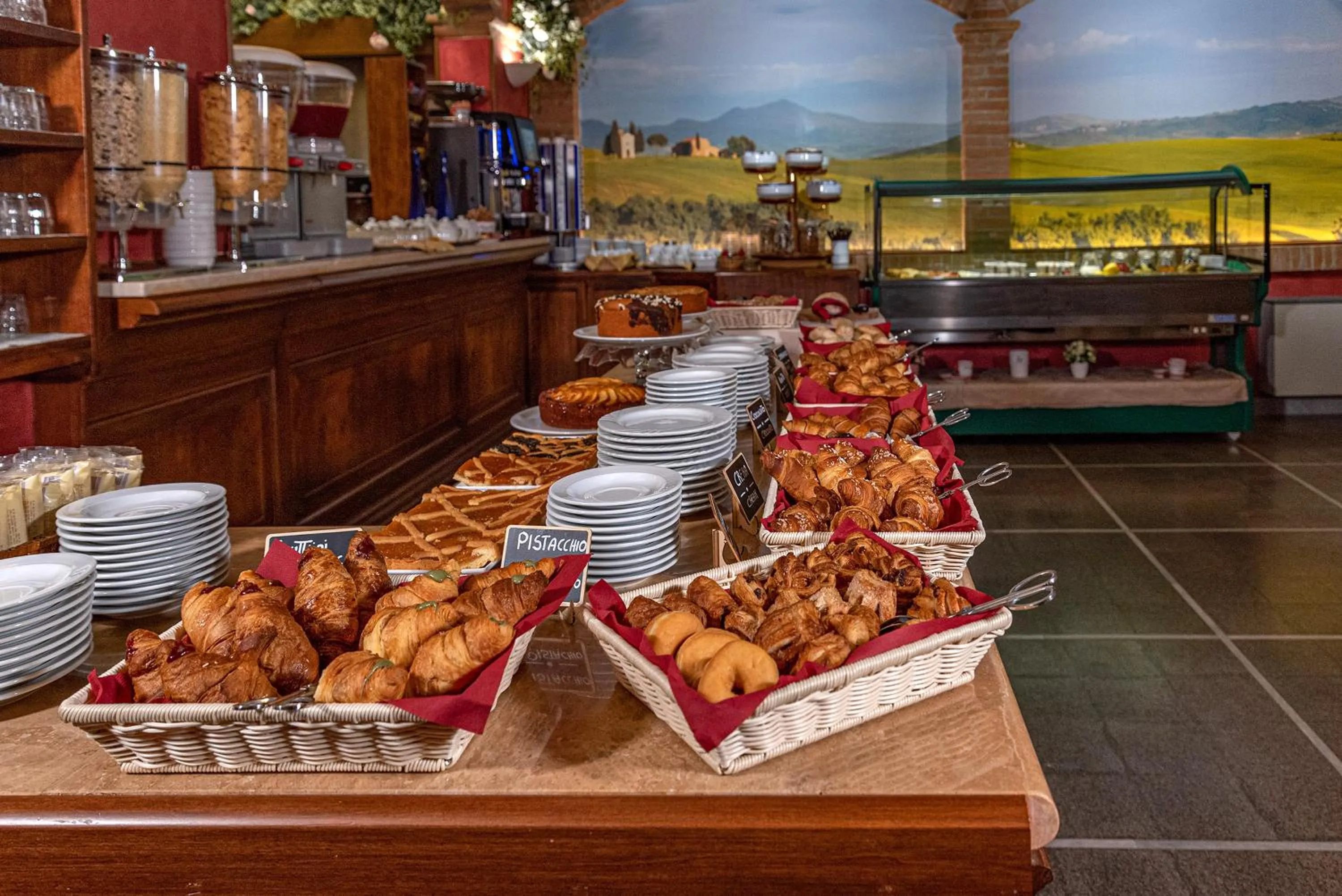 Breakfast in Casanova - Wellness Center La Grotta Etrusca