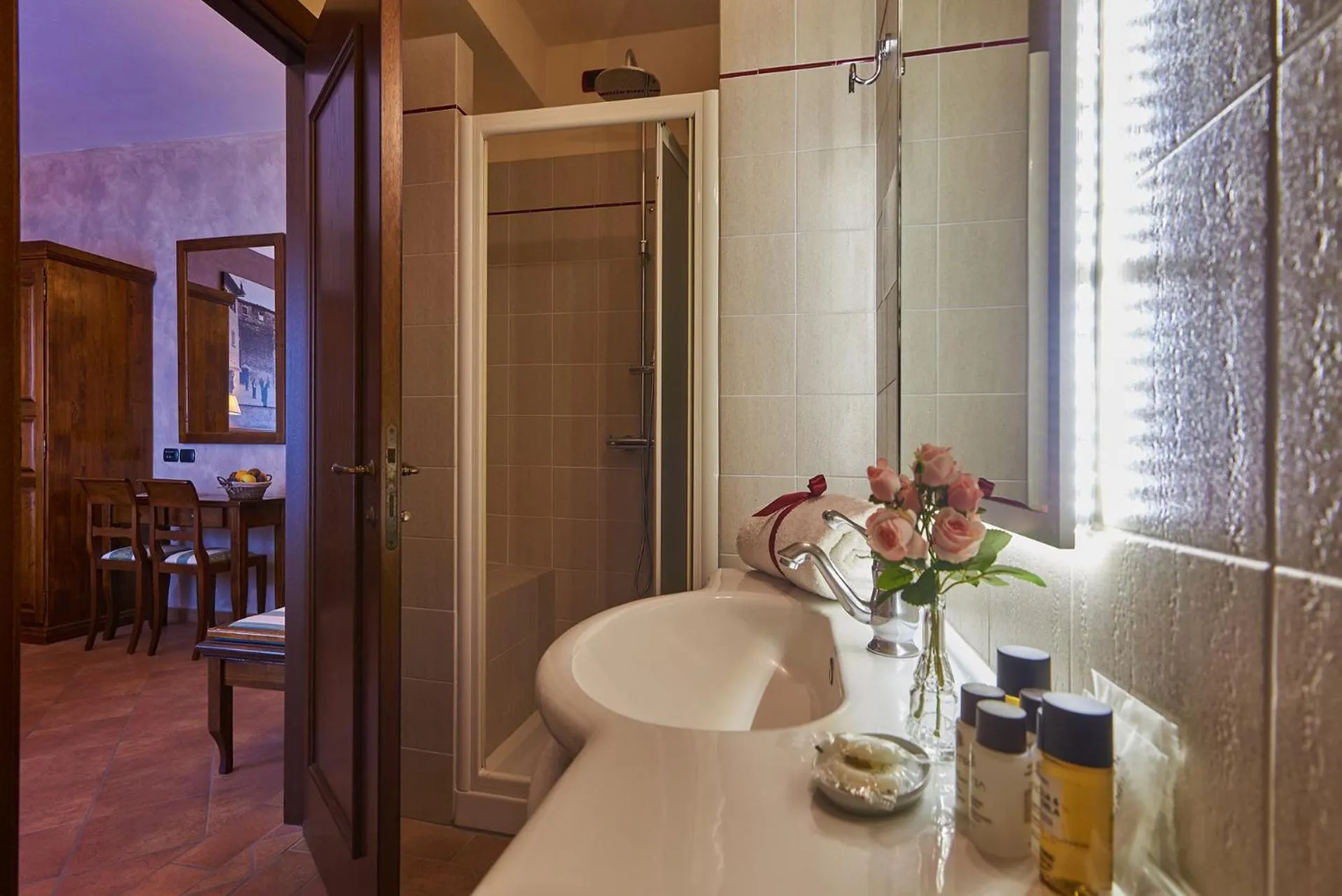 Photo of the whole room in Casanova - Wellness Center La Grotta Etrusca