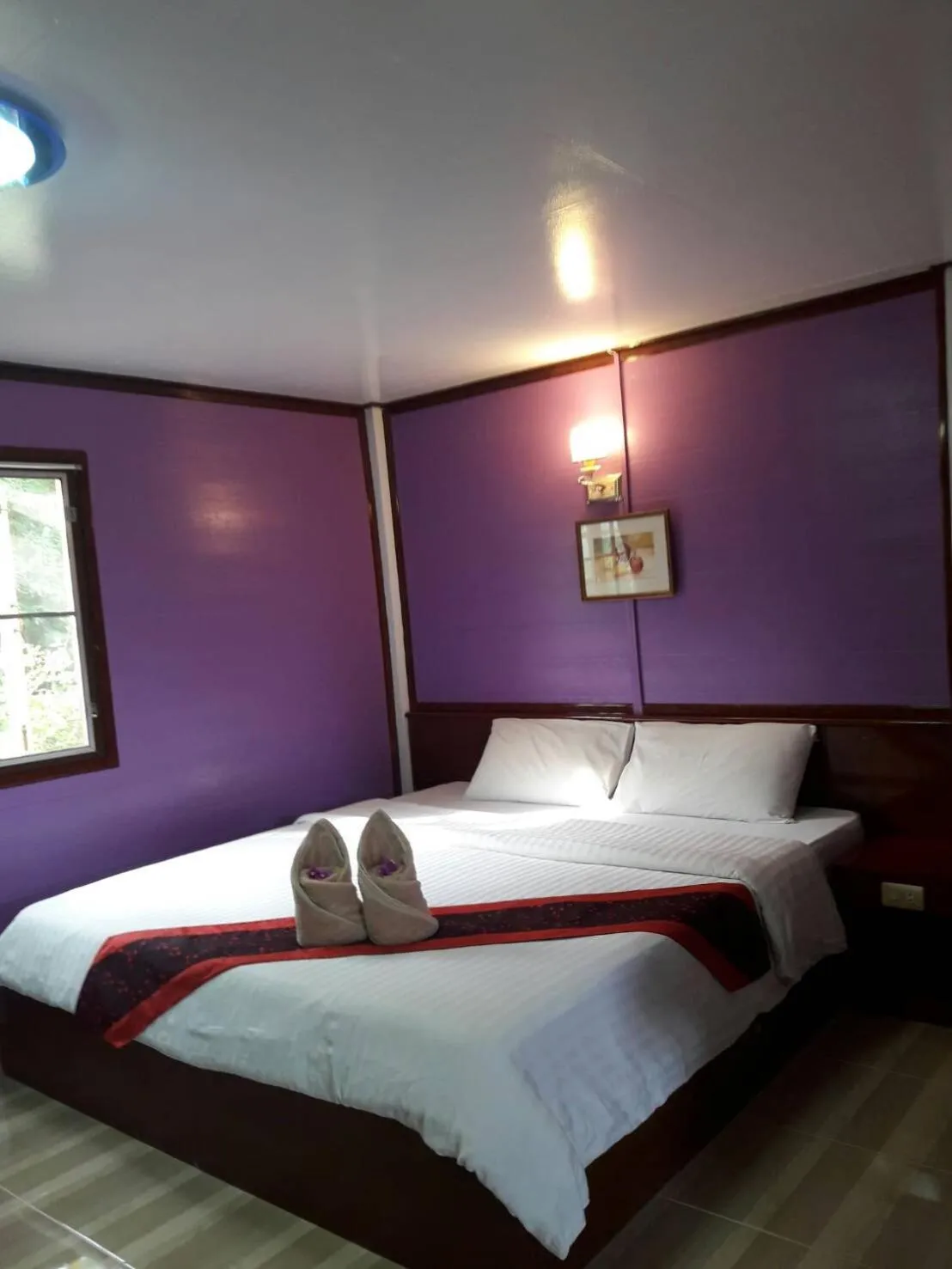 Bed in Haad Somboon House
