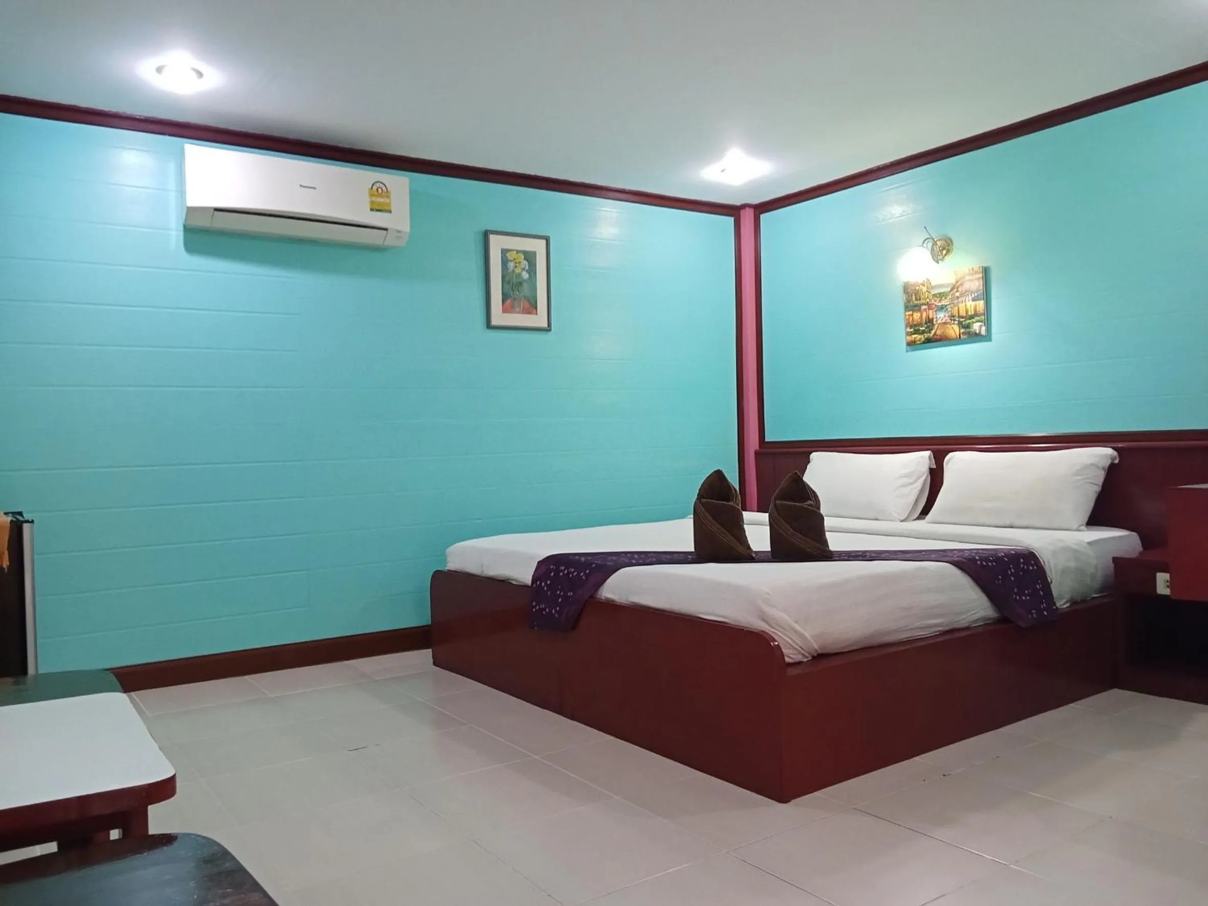 Bed in Haad Somboon House