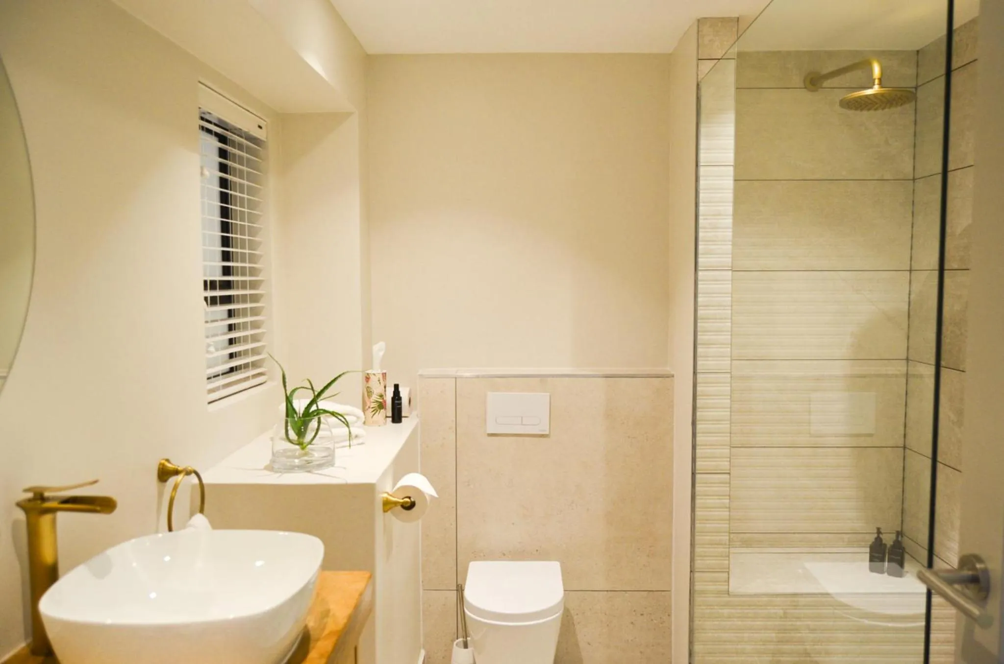 Abalone Hotel & Villas