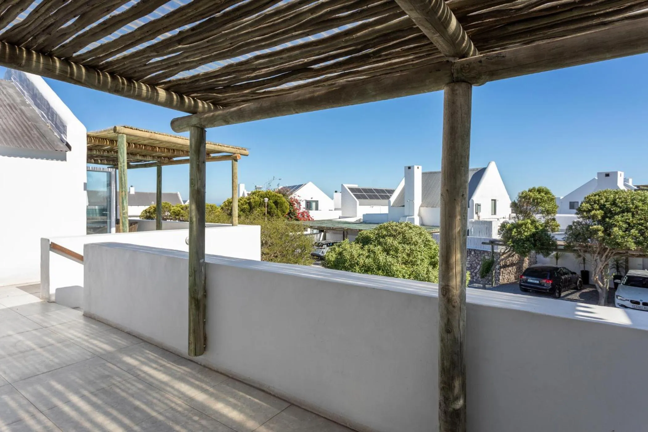 Abalone Hotel & Villas